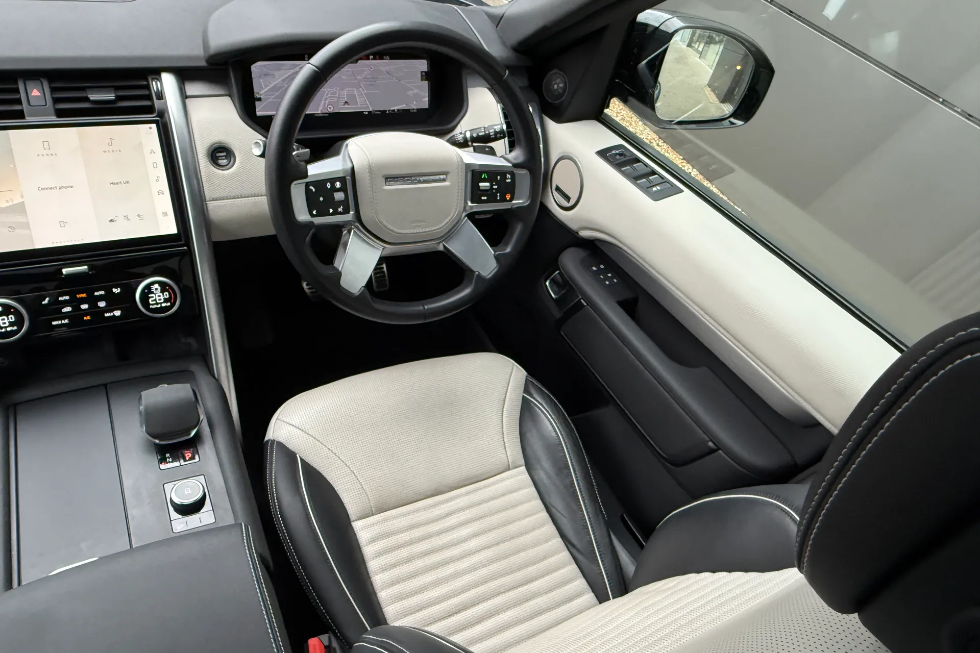 LAND ROVER DISCOVERY thumbnail image number 28