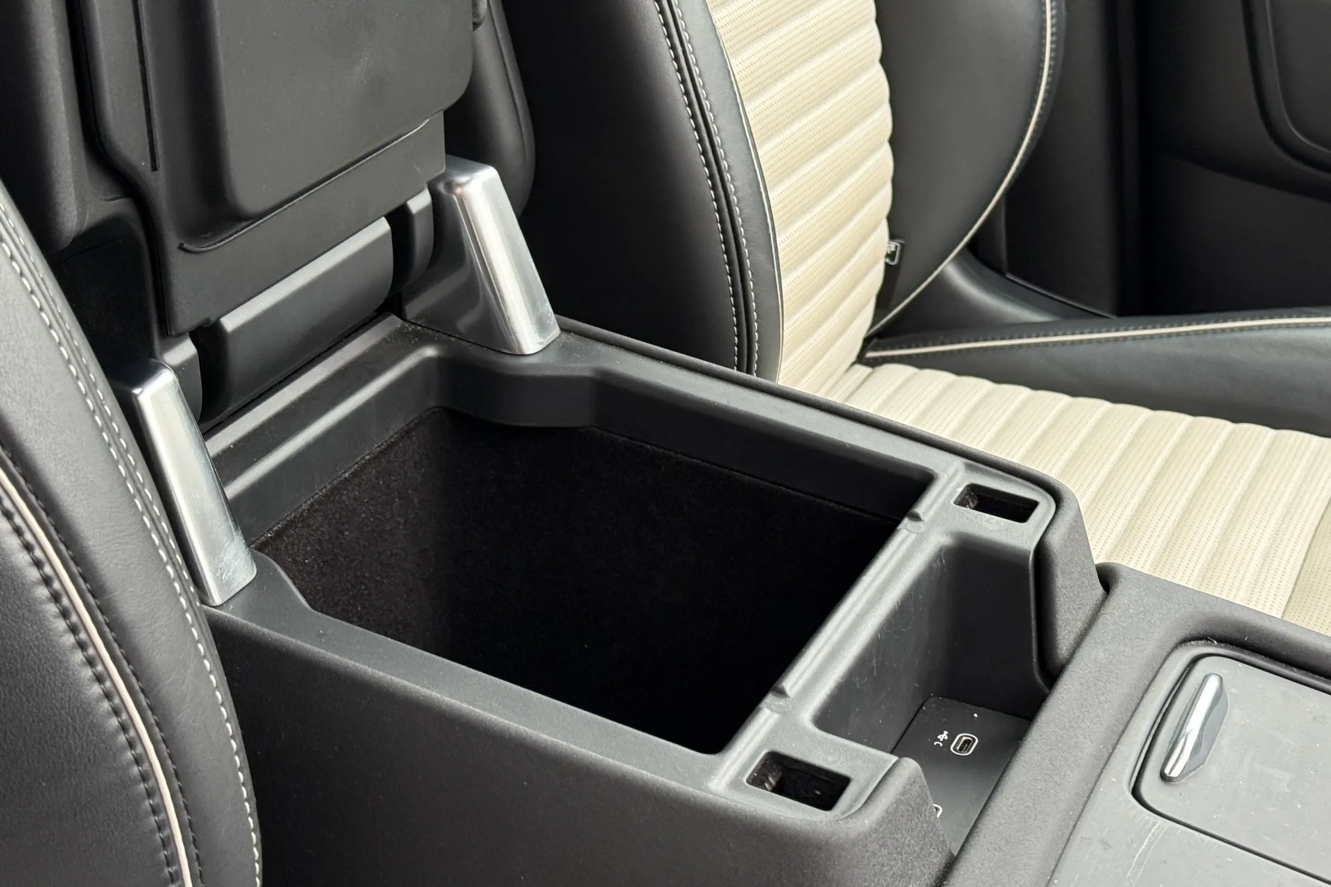 LAND ROVER DISCOVERY thumbnail image number 43