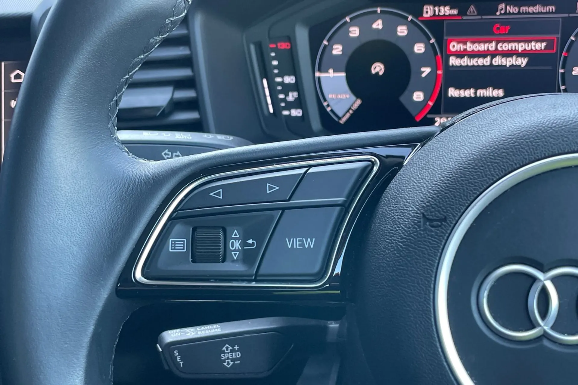 Audi A1 thumbnail image number 38