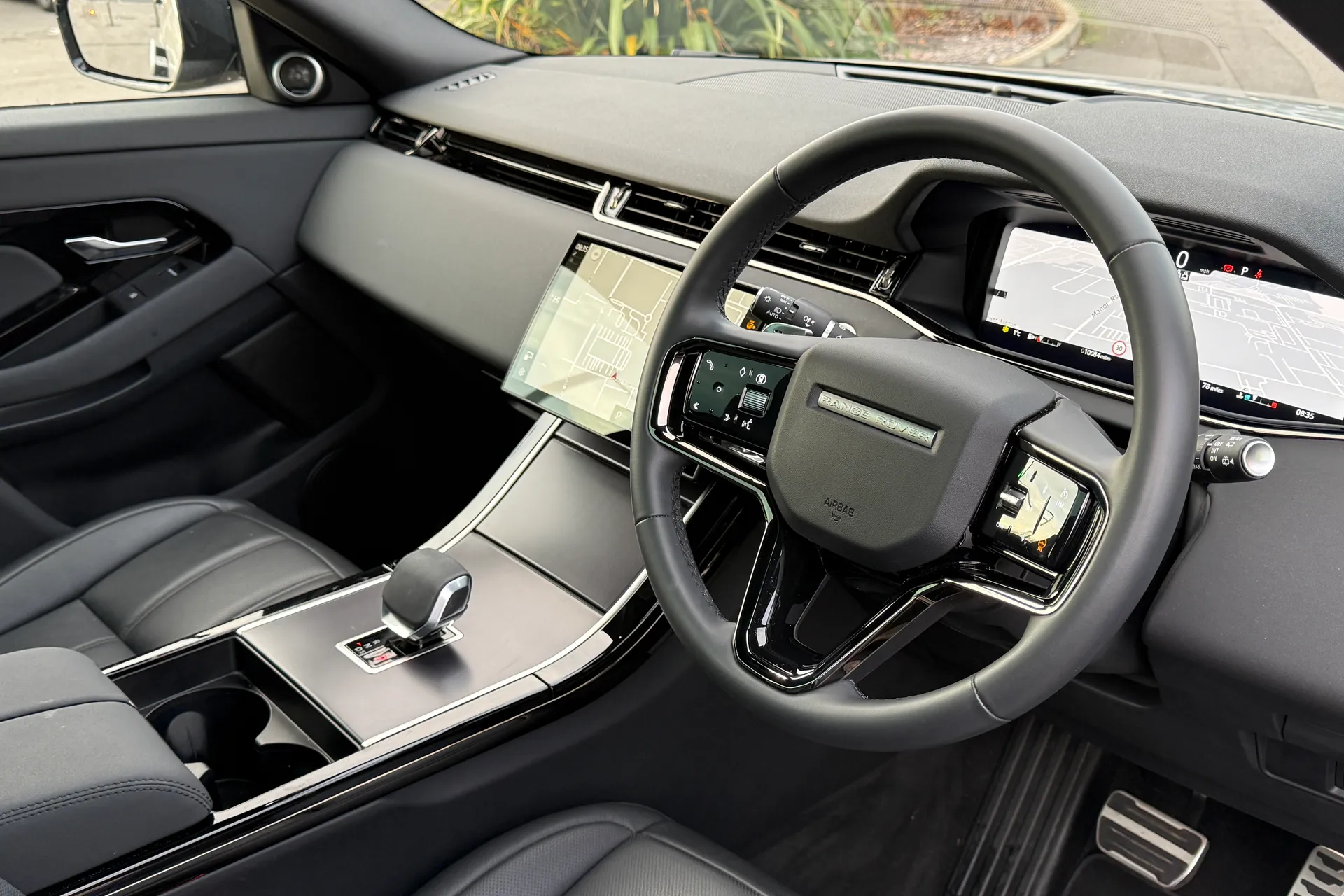 LAND ROVER RANGE ROVER EVOQUE thumbnail image number 40