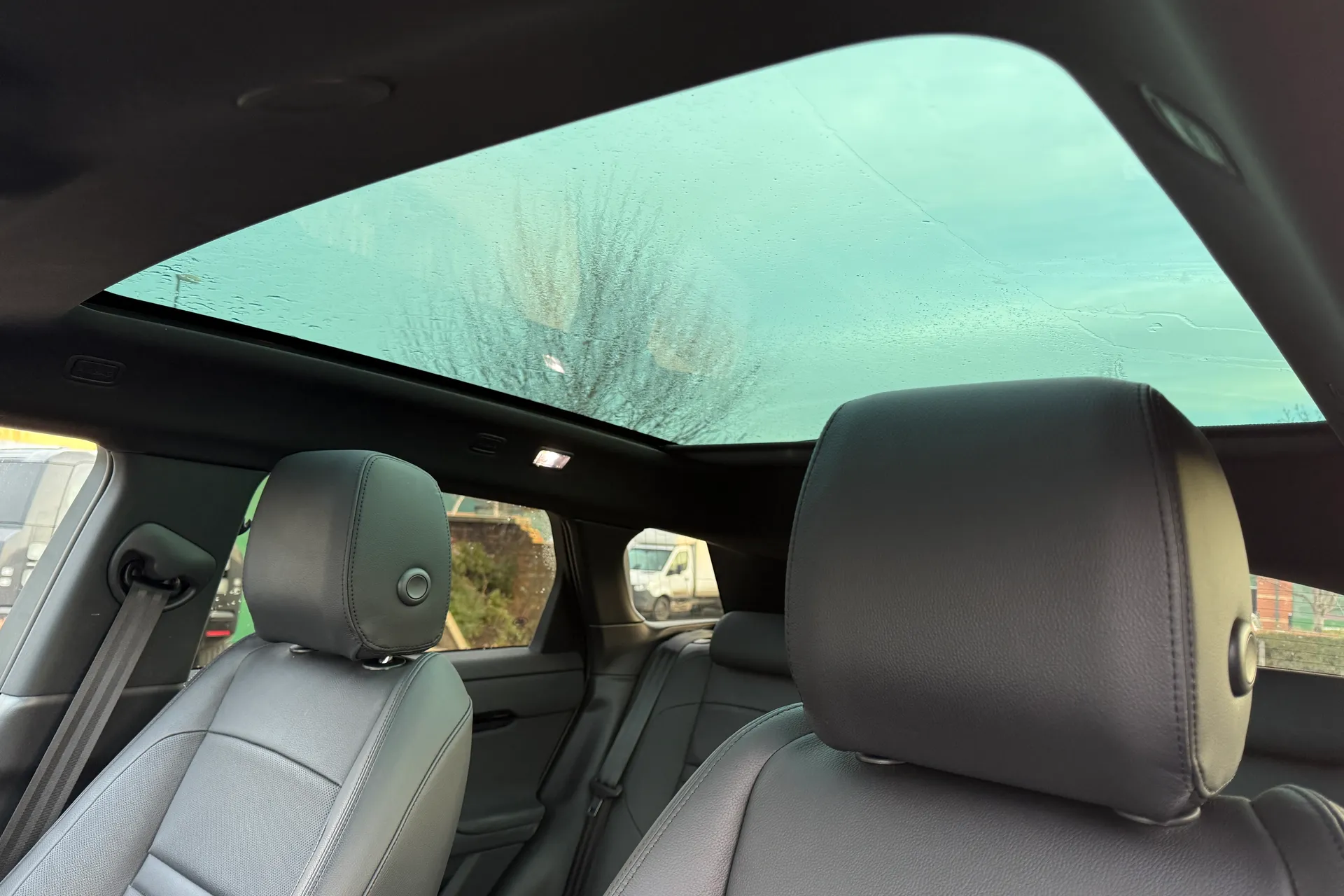 LAND ROVER RANGE ROVER EVOQUE thumbnail image number 5