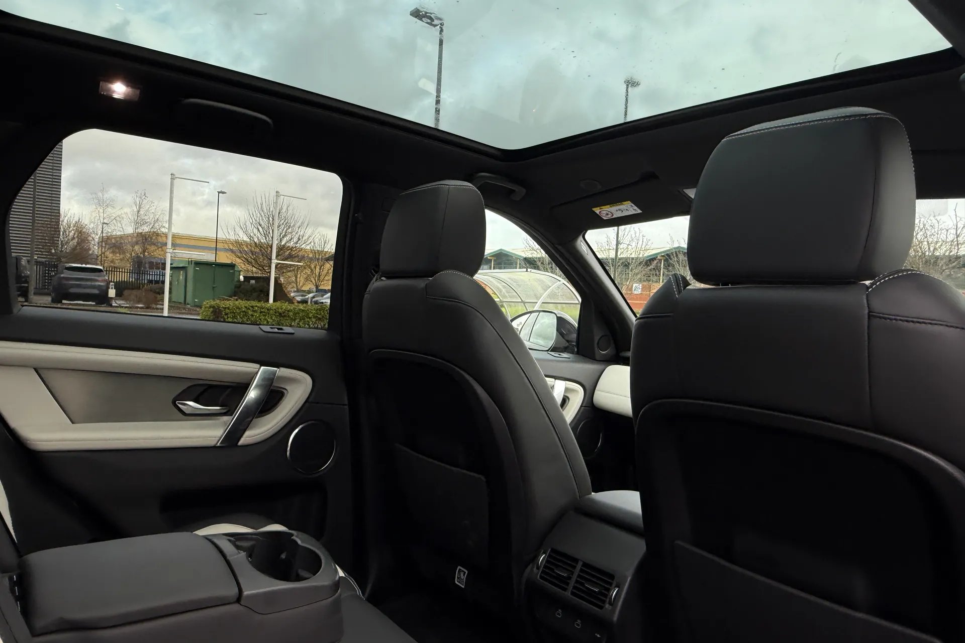 LAND ROVER DISCOVERY SPORT thumbnail image number 31