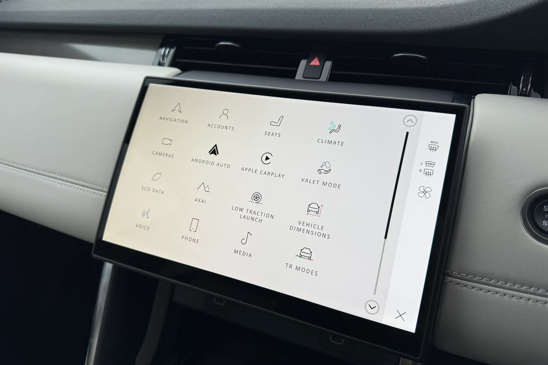 LAND ROVER DISCOVERY SPORT thumbnail image number 48