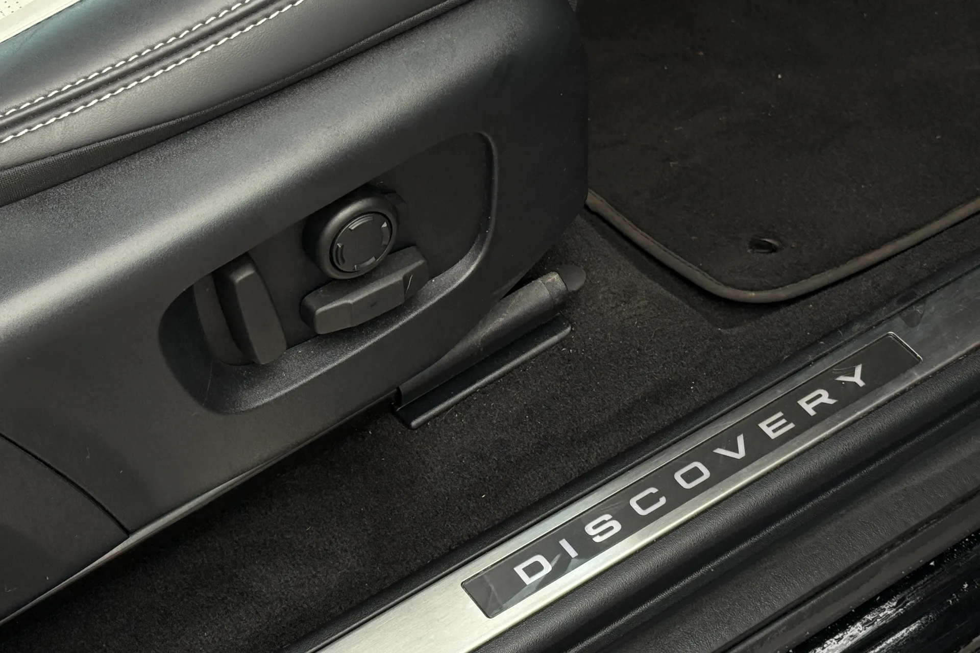 LAND ROVER DISCOVERY SPORT thumbnail image number 35