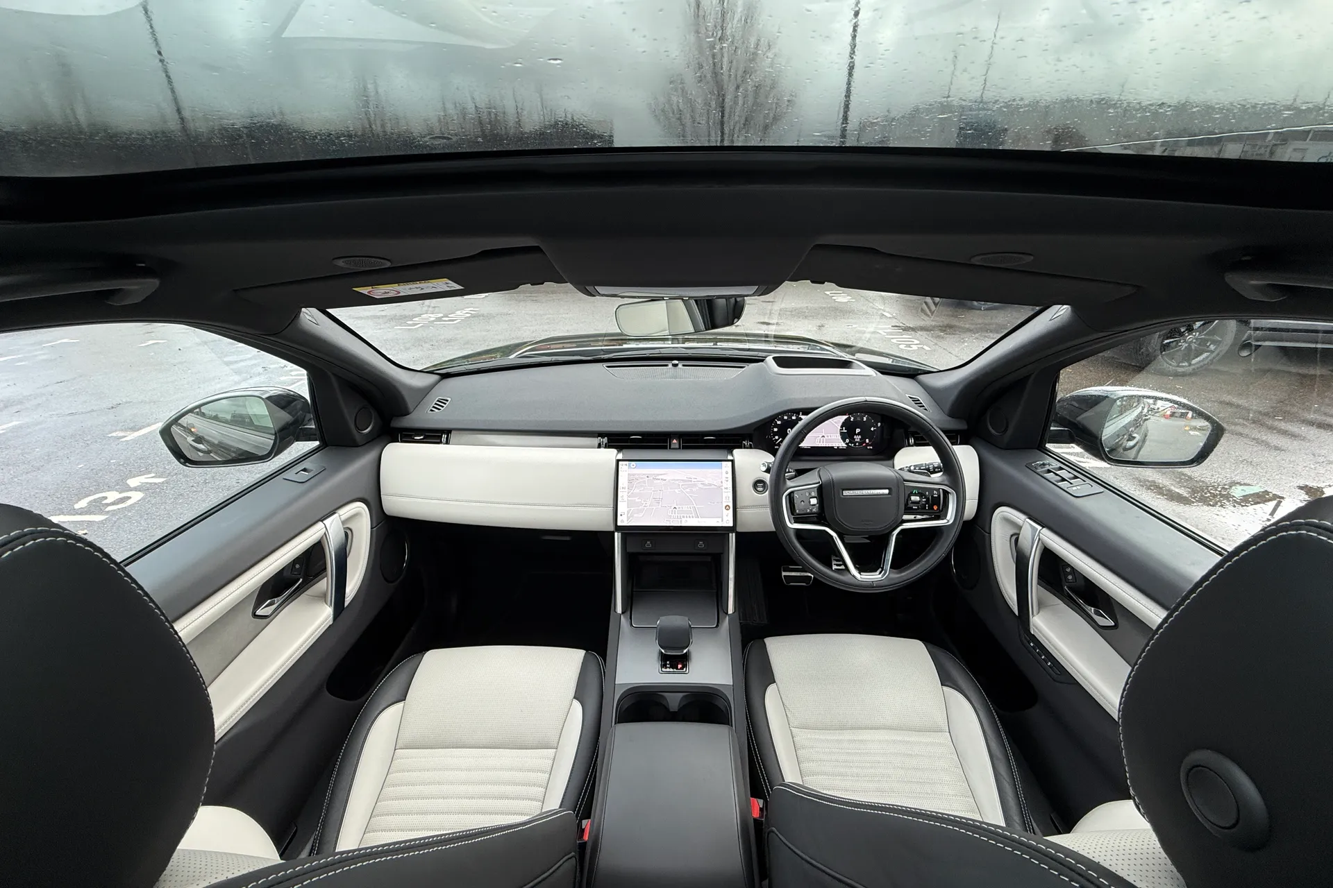 LAND ROVER DISCOVERY SPORT thumbnail image number 3