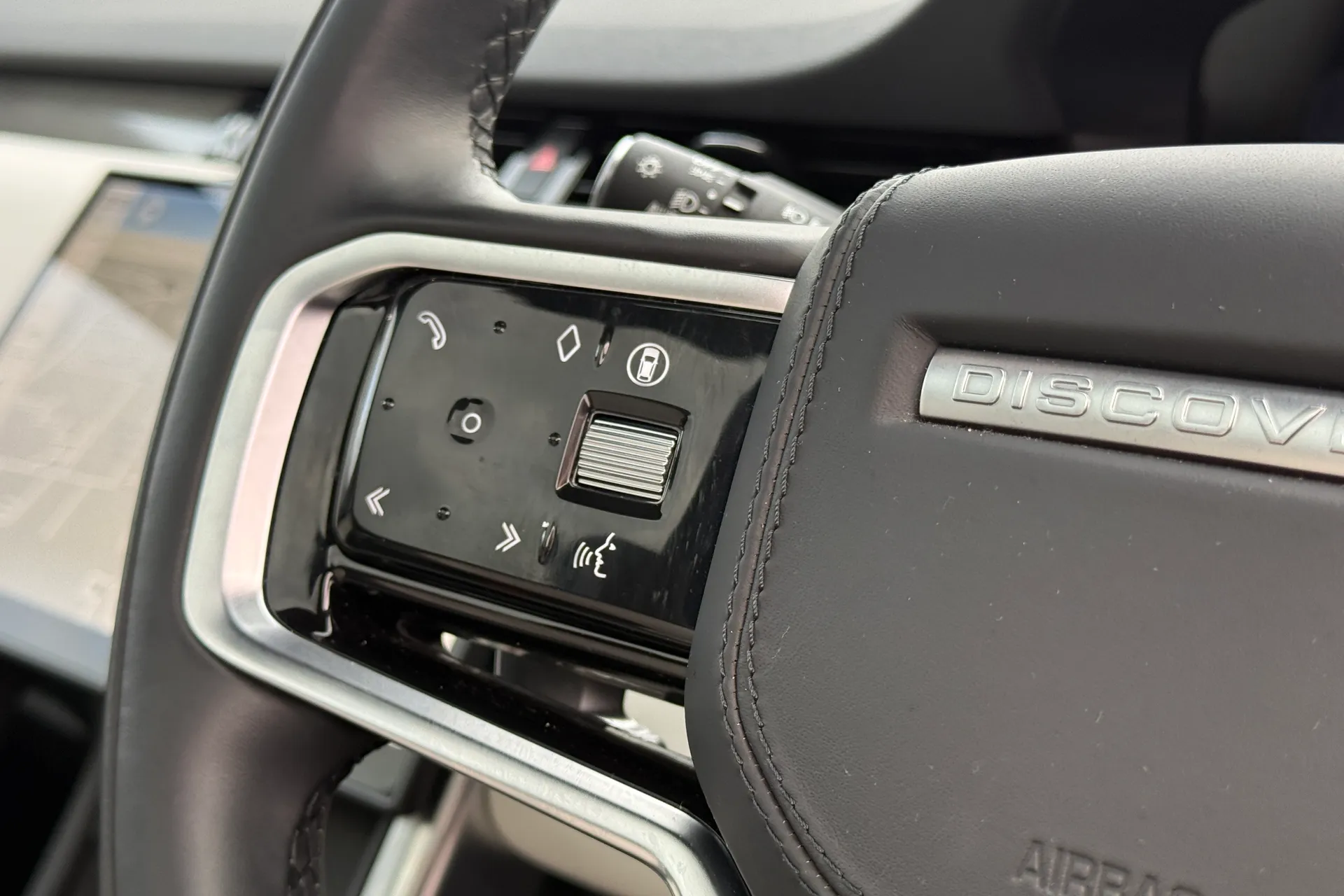 LAND ROVER DISCOVERY SPORT thumbnail image number 43