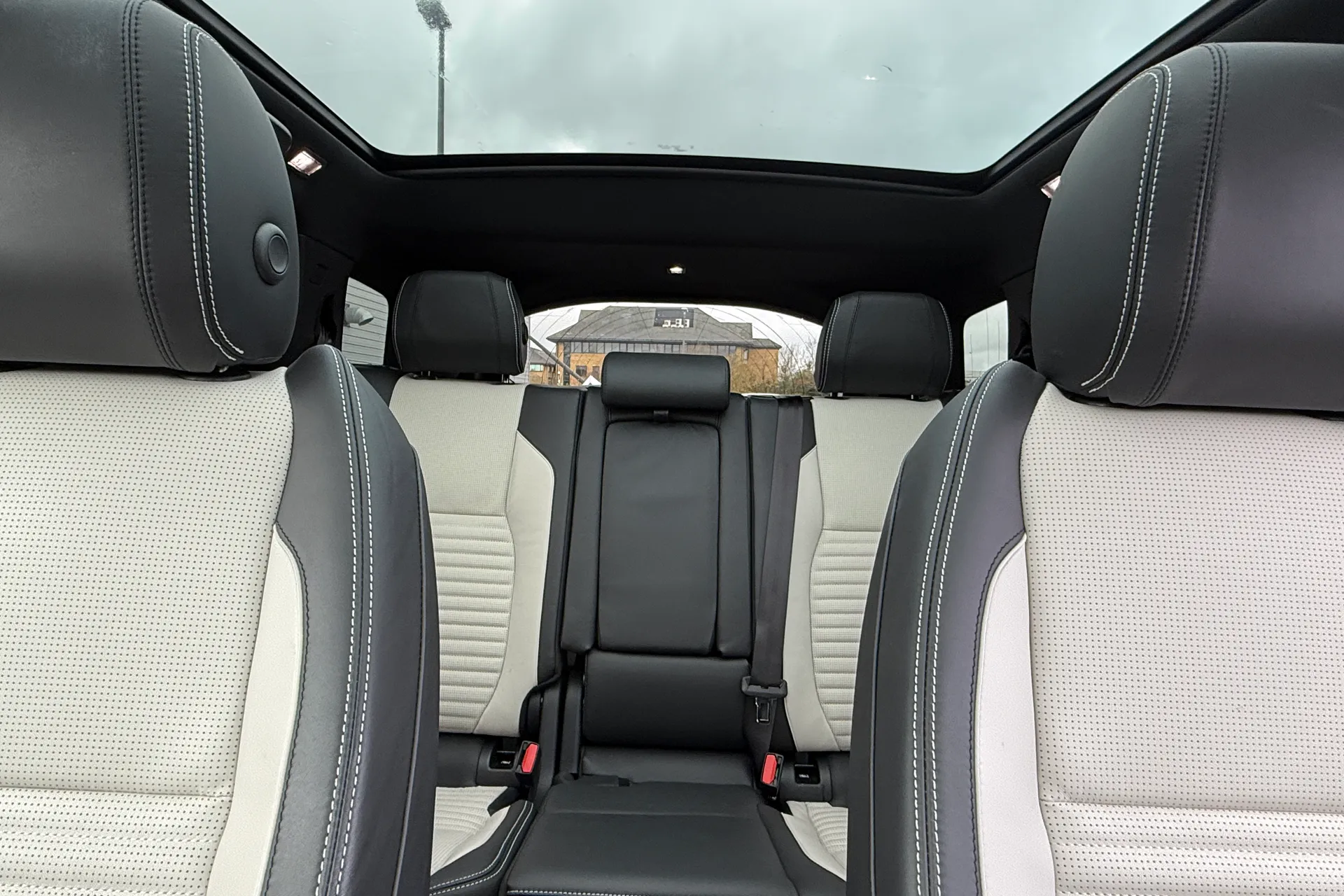 LAND ROVER DISCOVERY SPORT thumbnail image number 34