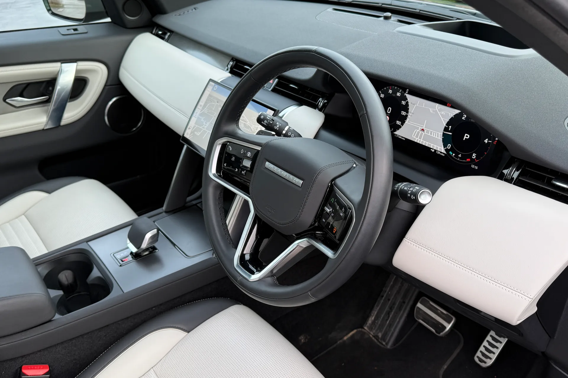 LAND ROVER DISCOVERY SPORT thumbnail image number 37