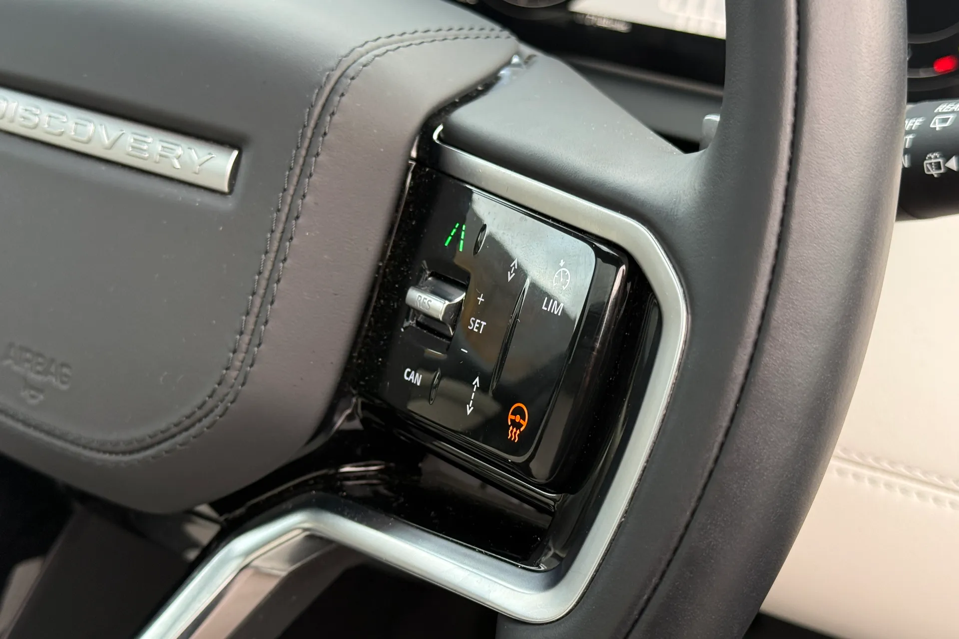 LAND ROVER DISCOVERY SPORT thumbnail image number 44