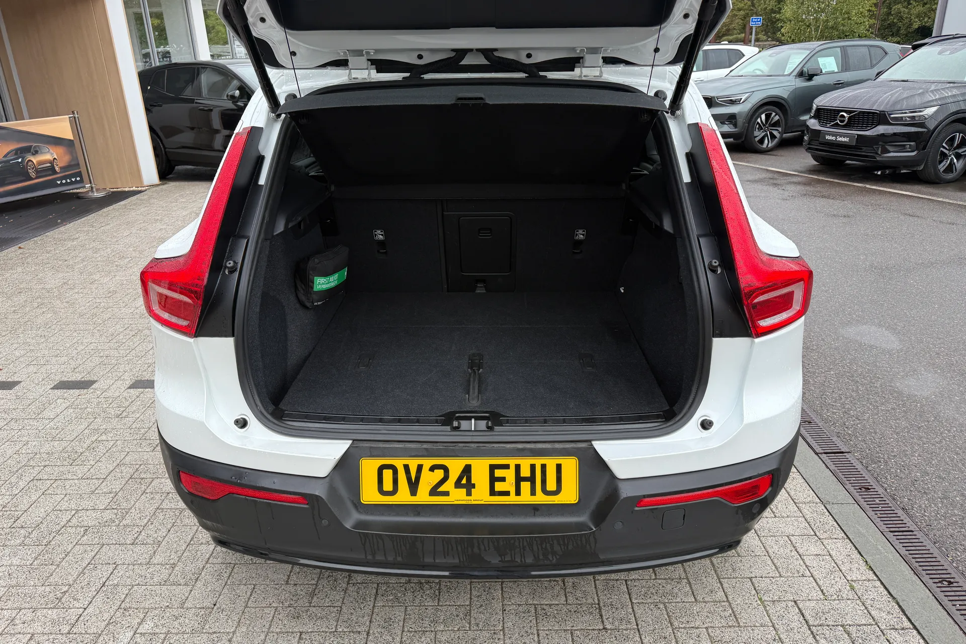 Volvo XC40 thumbnail image number 22