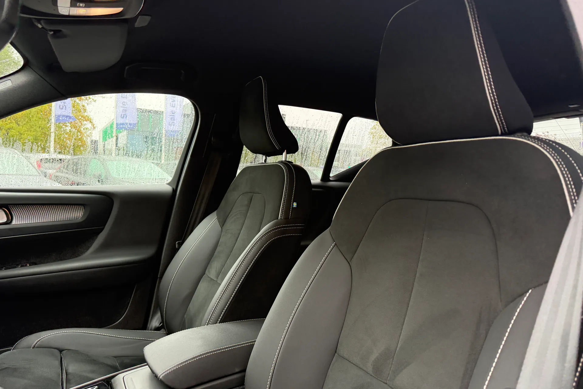 Volvo XC40 thumbnail image number 29
