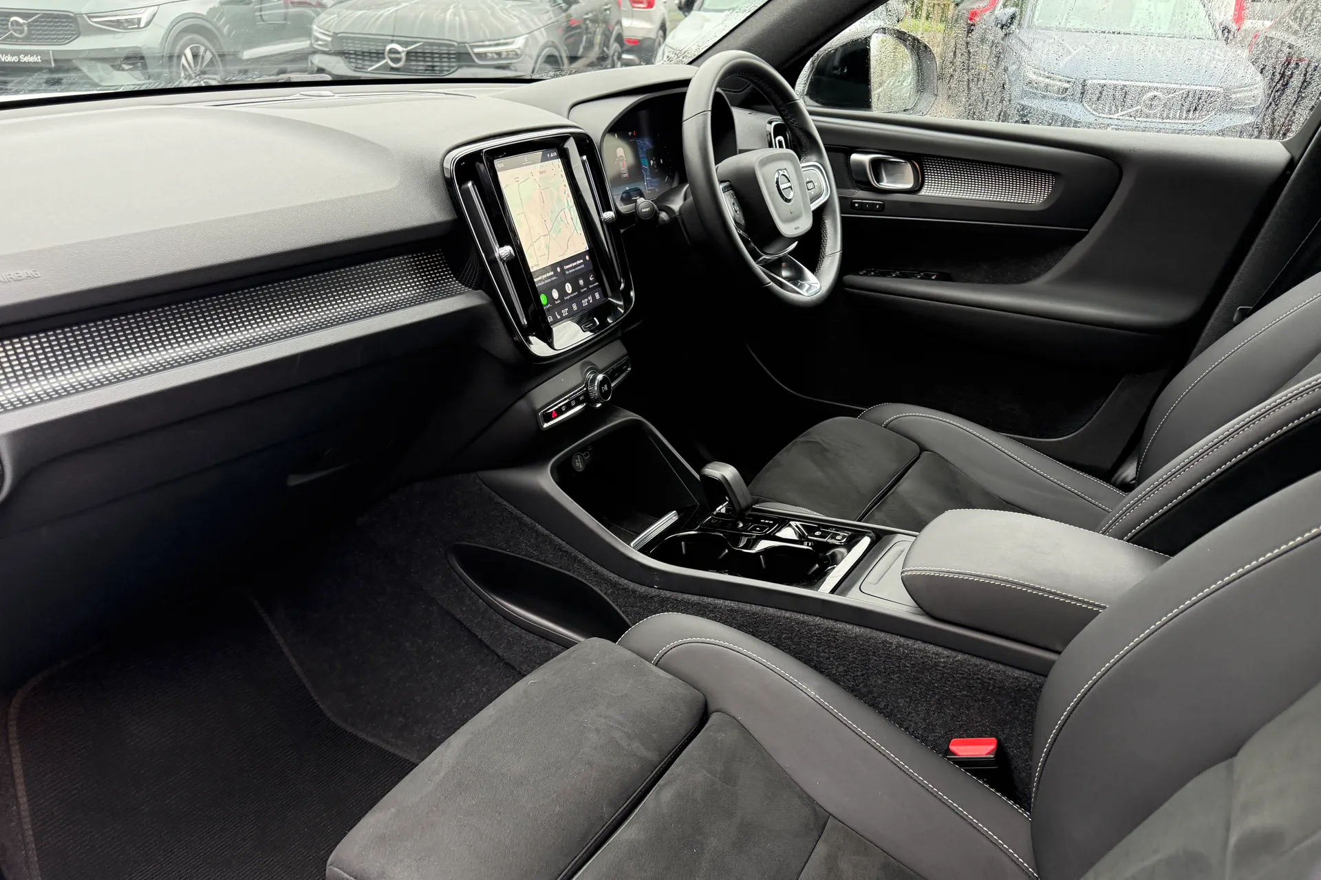 Volvo XC40 thumbnail image number 28