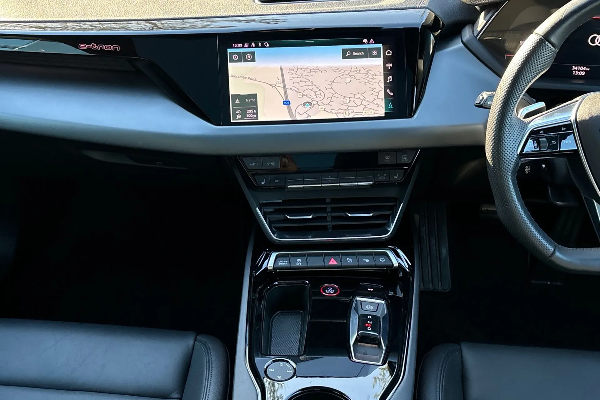 Audi e-tron GT thumbnail image number 36