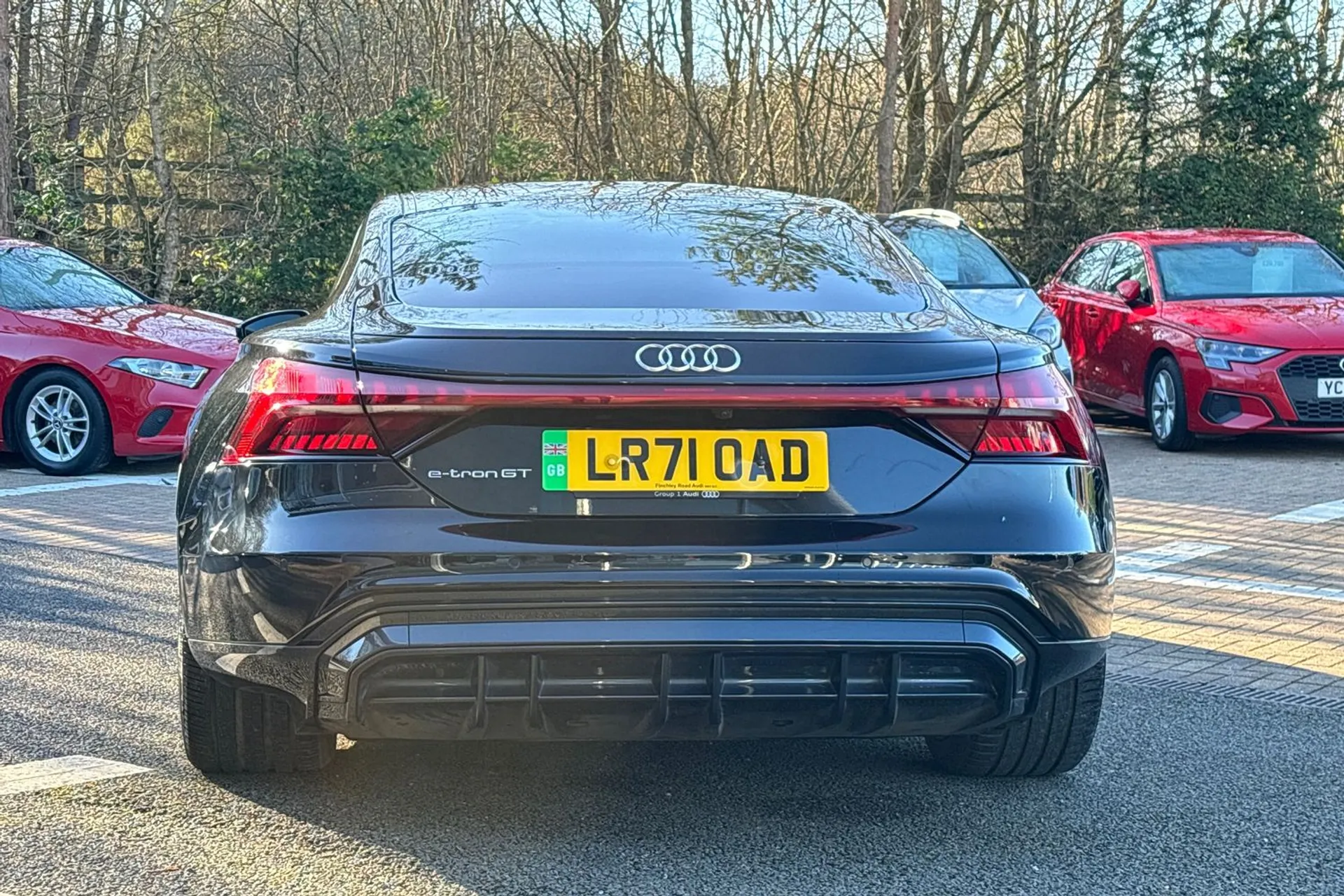 Audi e-tron GT thumbnail image number 8