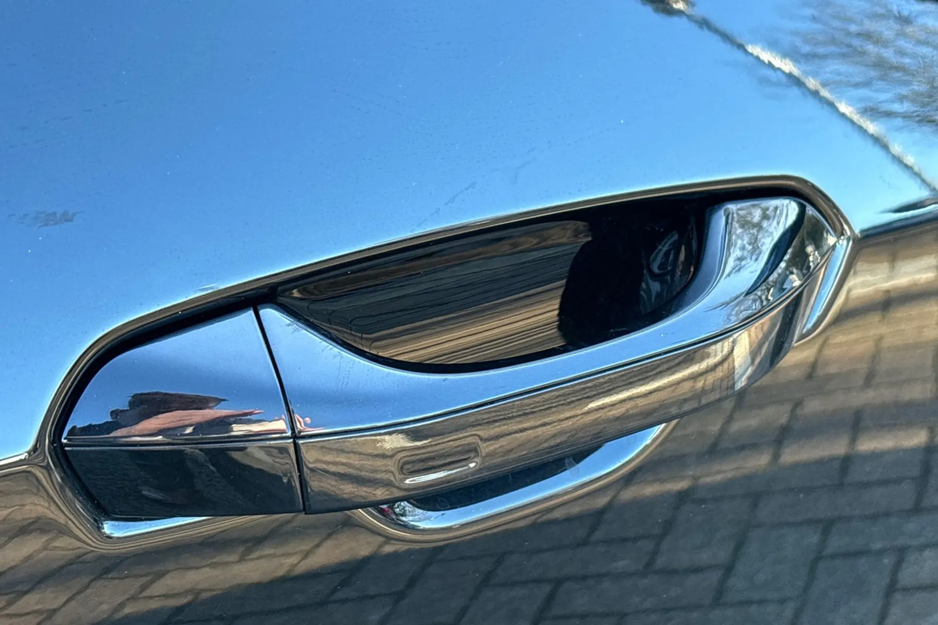 Audi e-tron GT thumbnail image number 16