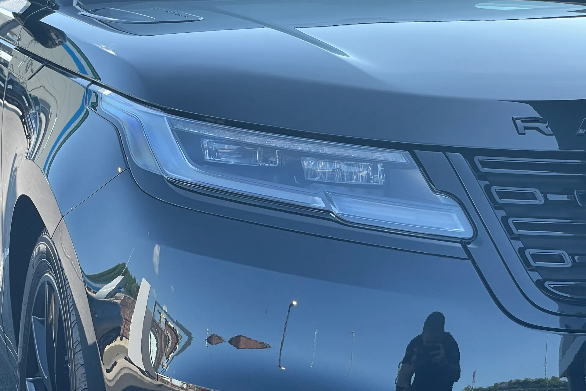 LAND ROVER RANGE ROVER VELAR thumbnail image number 22