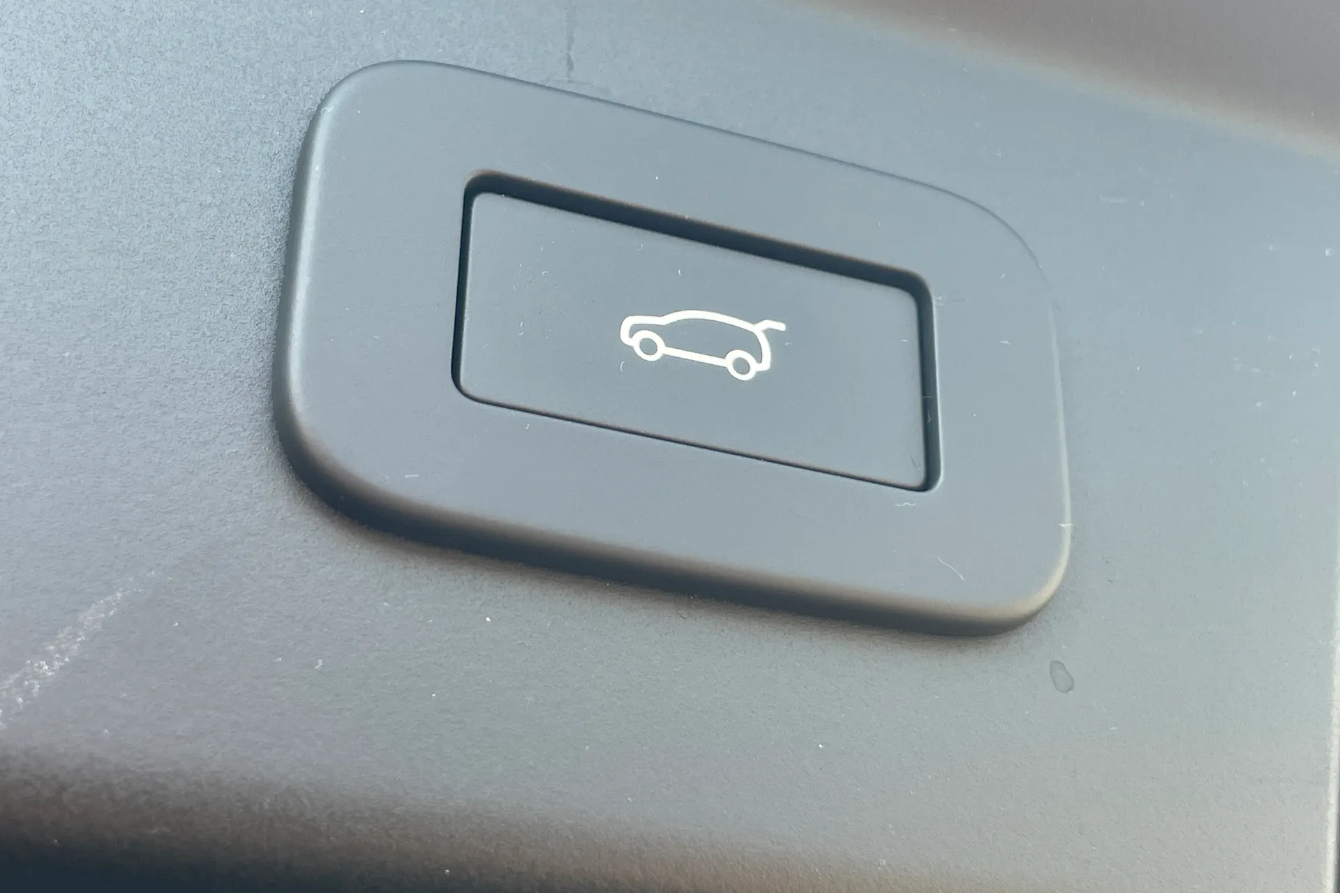 LAND ROVER RANGE ROVER VELAR thumbnail image number 52