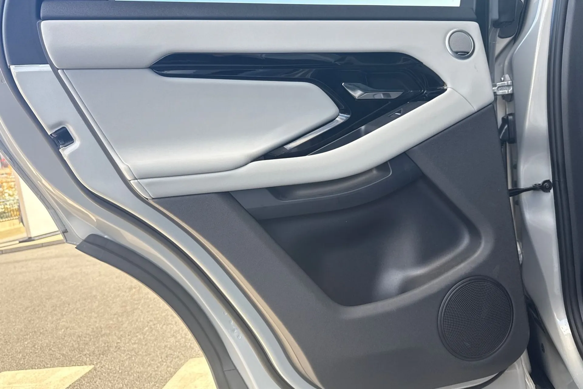 LAND ROVER RANGE ROVER EVOQUE thumbnail image number 50