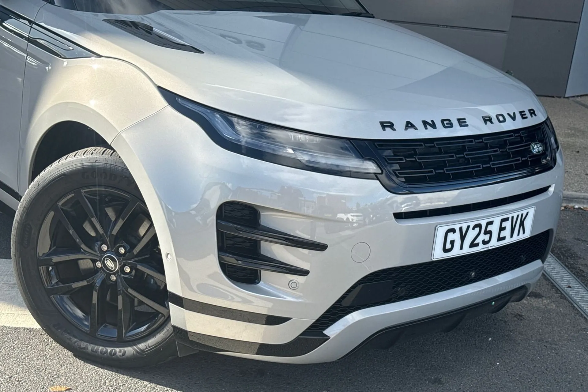 LAND ROVER RANGE ROVER EVOQUE thumbnail image number 24