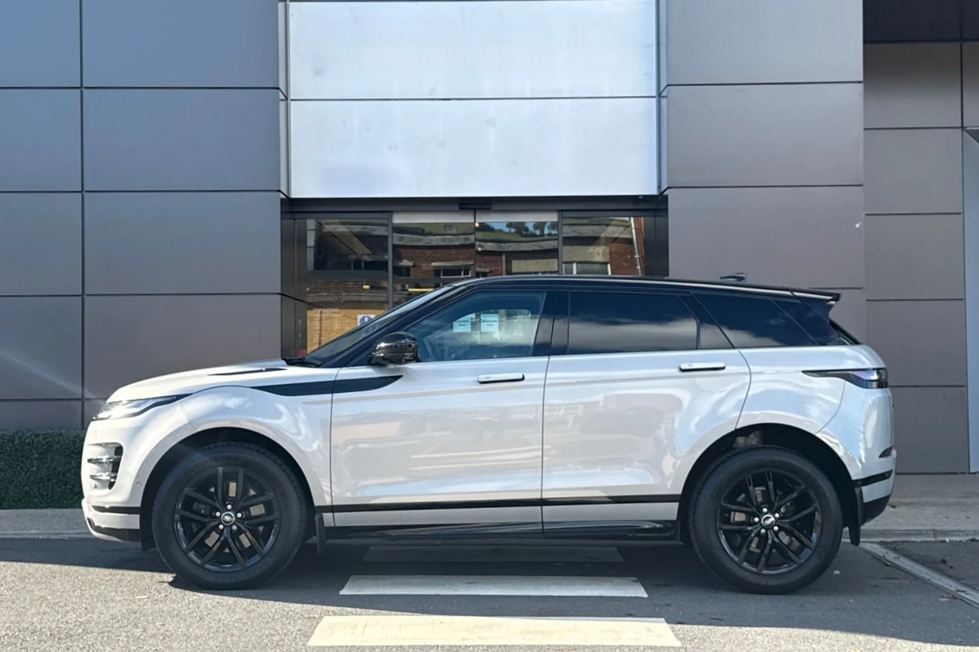 LAND ROVER RANGE ROVER EVOQUE thumbnail image number 11