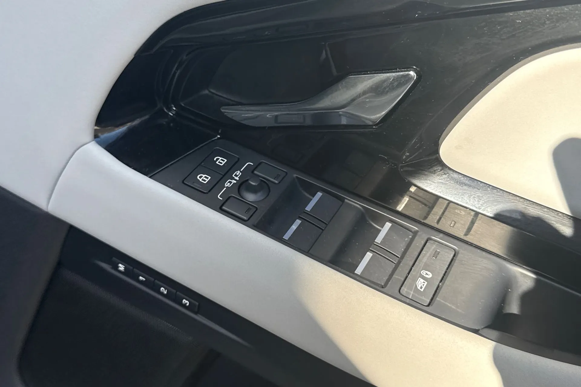 LAND ROVER RANGE ROVER EVOQUE thumbnail image number 20