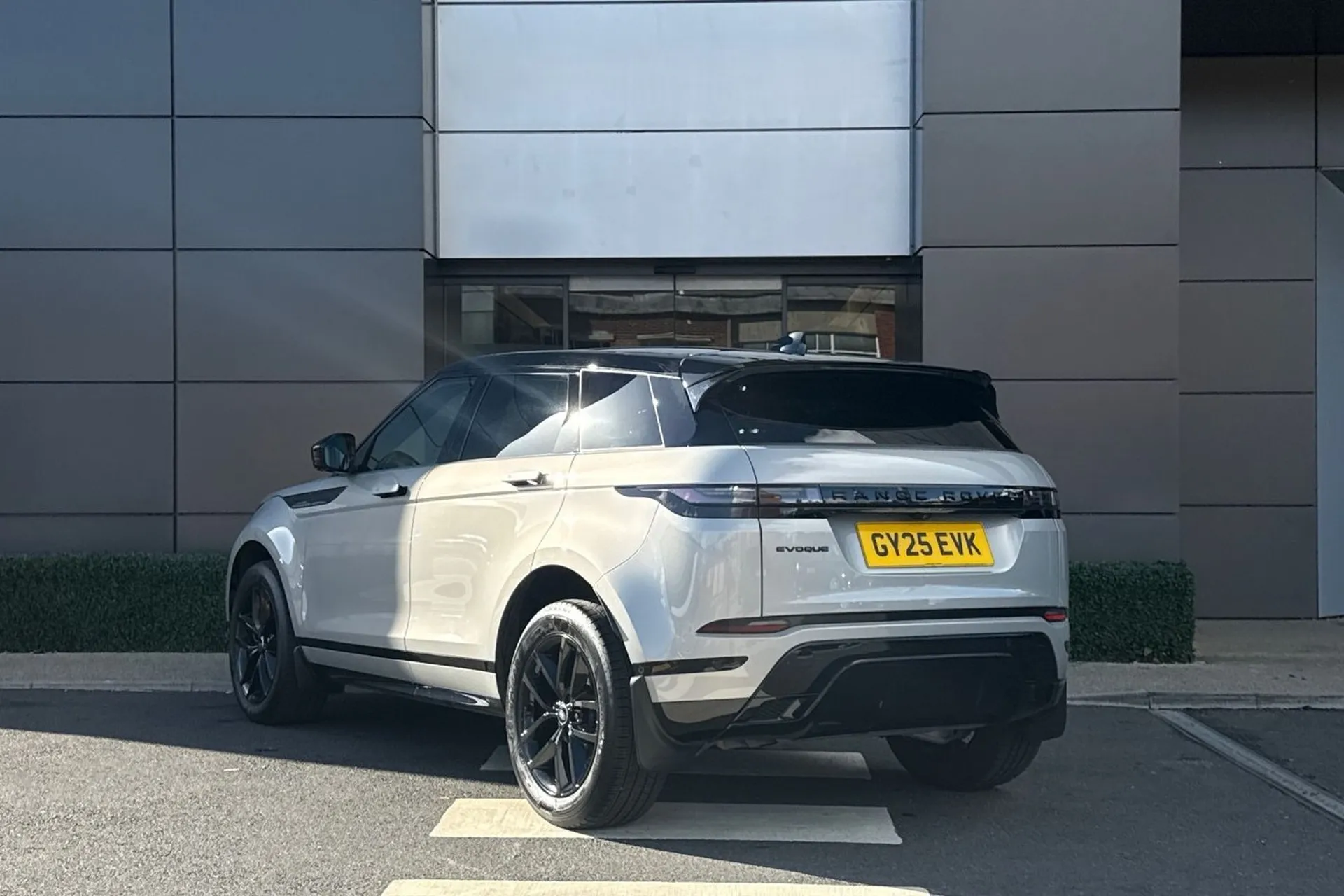 LAND ROVER RANGE ROVER EVOQUE thumbnail image number 10