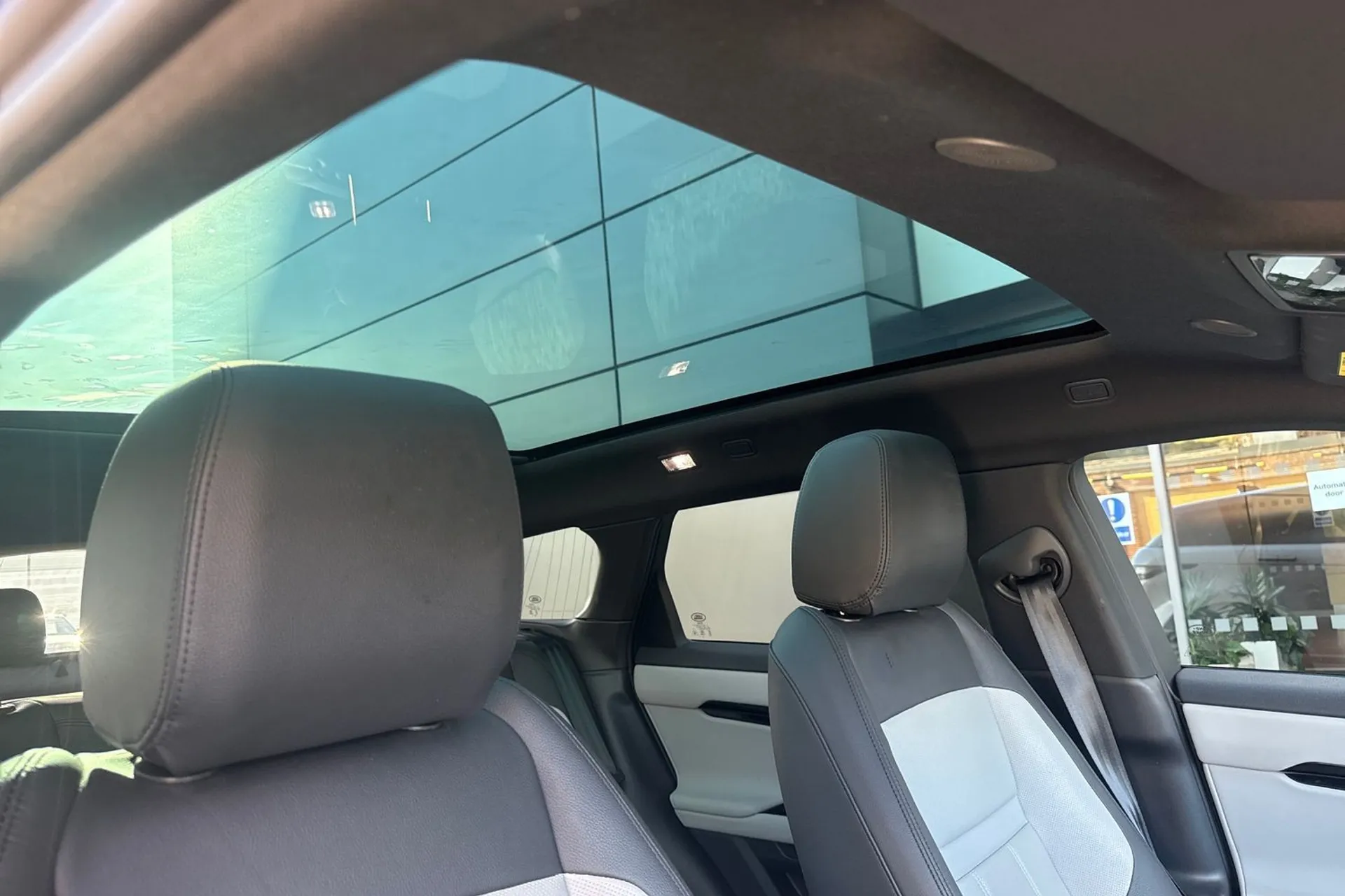 LAND ROVER RANGE ROVER EVOQUE thumbnail image number 9