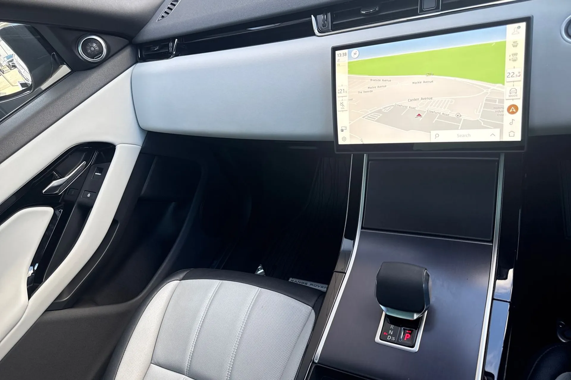 LAND ROVER RANGE ROVER EVOQUE thumbnail image number 28