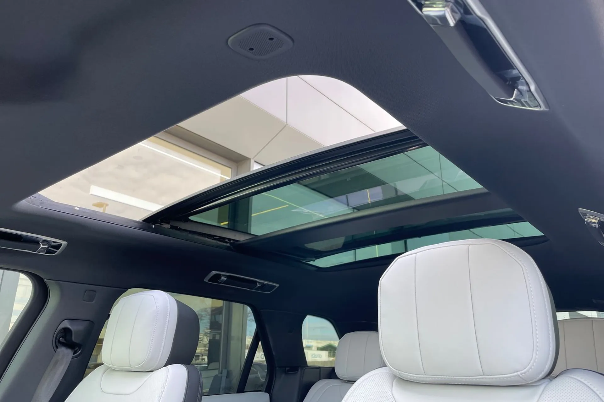 LAND ROVER RANGE ROVER SPORT thumbnail image number 6