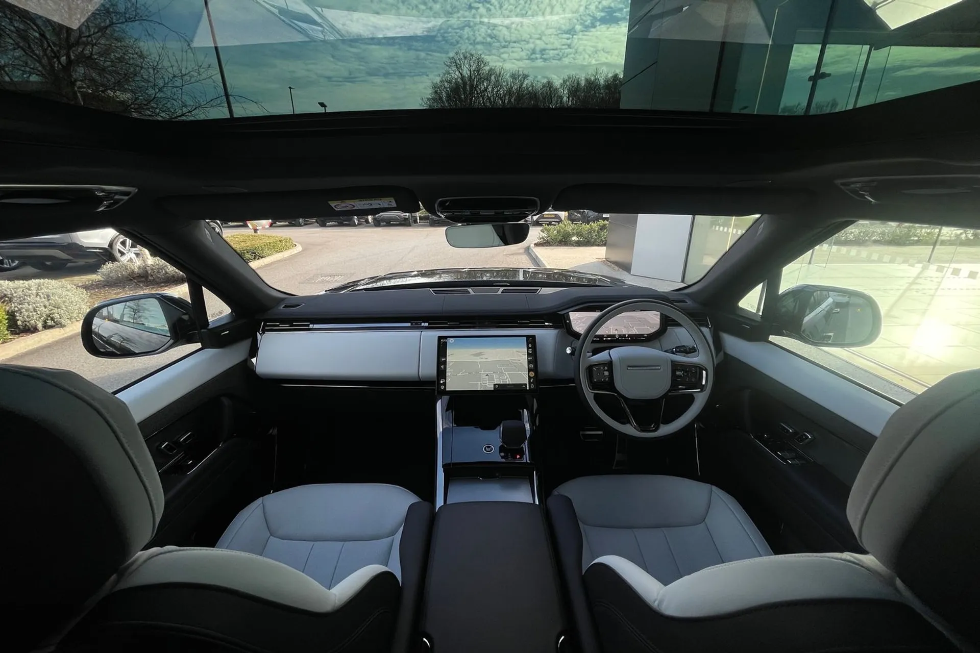 LAND ROVER RANGE ROVER SPORT thumbnail image number 4