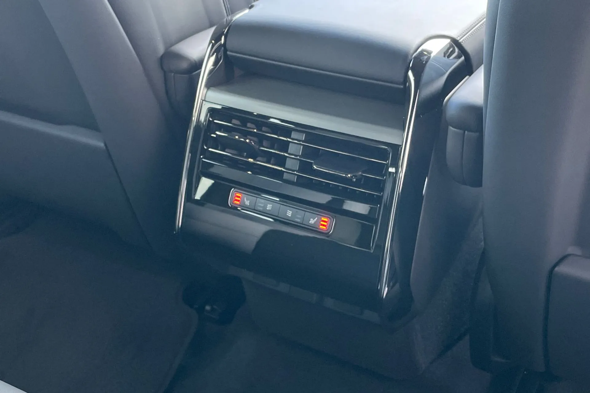 LAND ROVER RANGE ROVER SPORT thumbnail image number 43