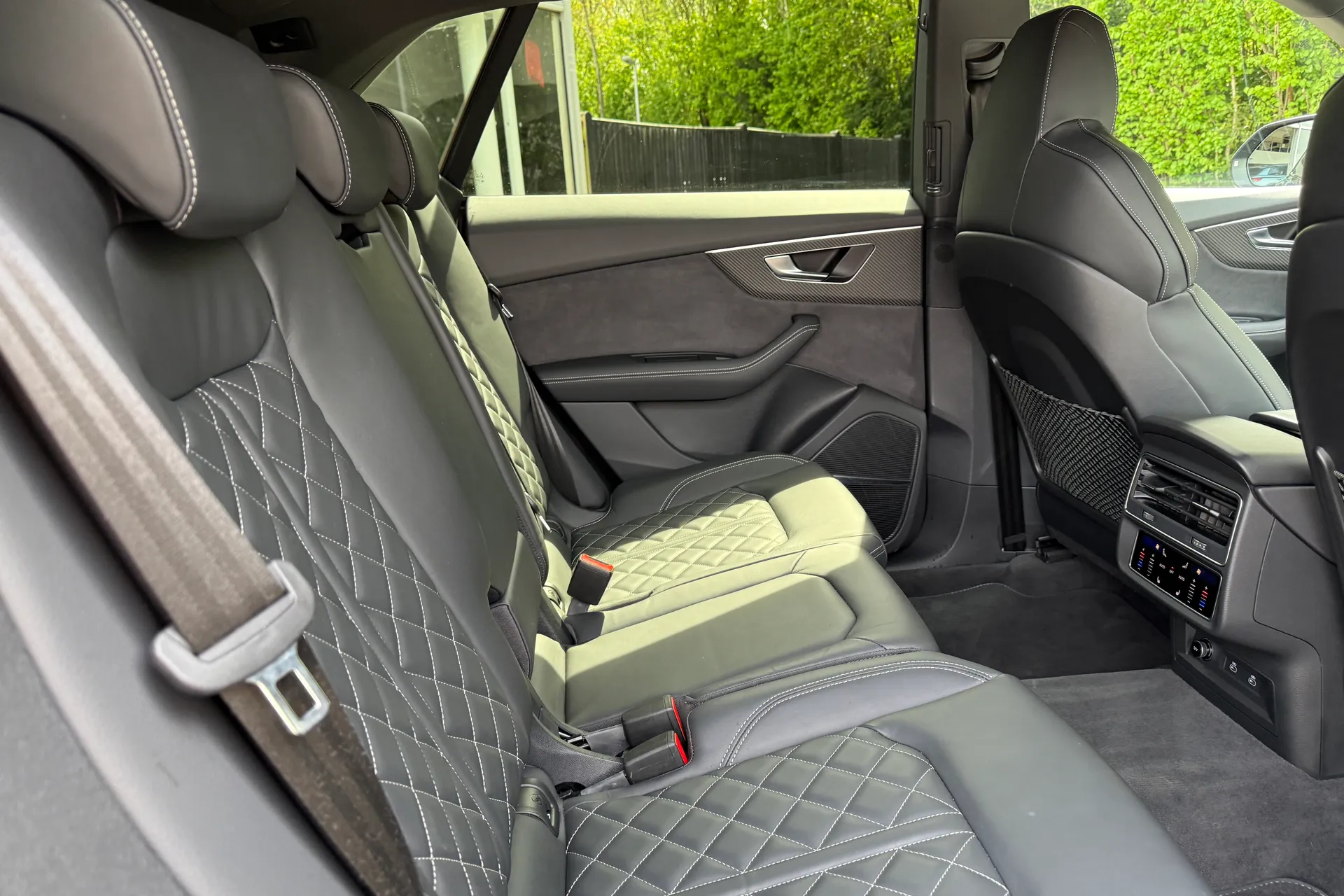 Audi Q8 thumbnail image number 35