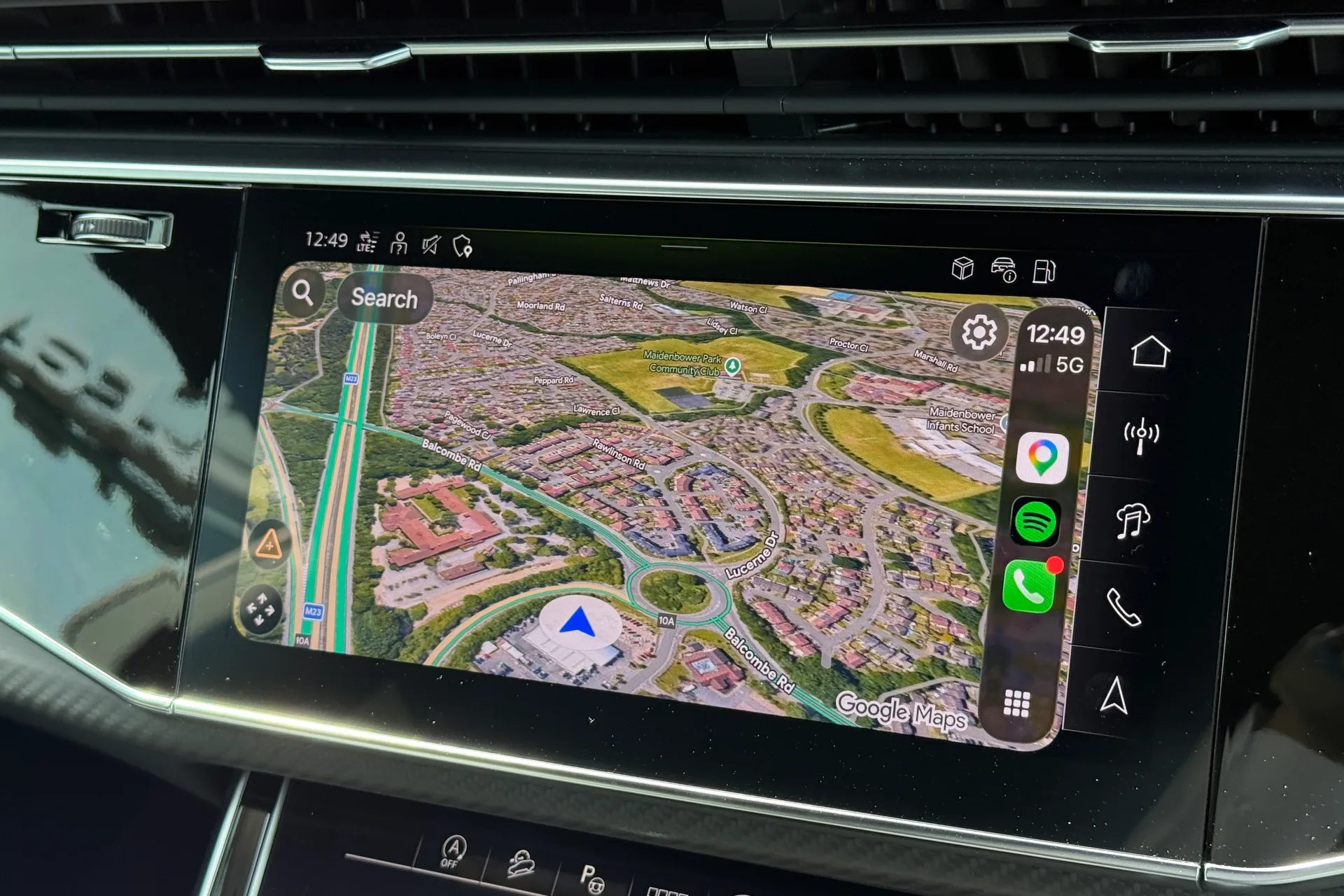 Audi Q8 thumbnail image number 11