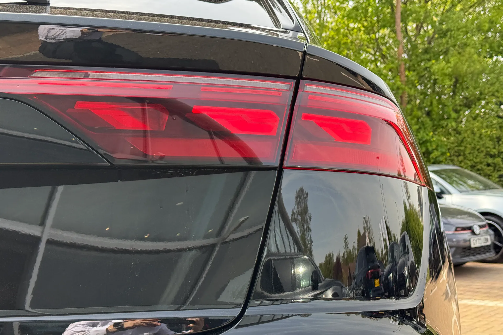Audi Q8 thumbnail image number 49