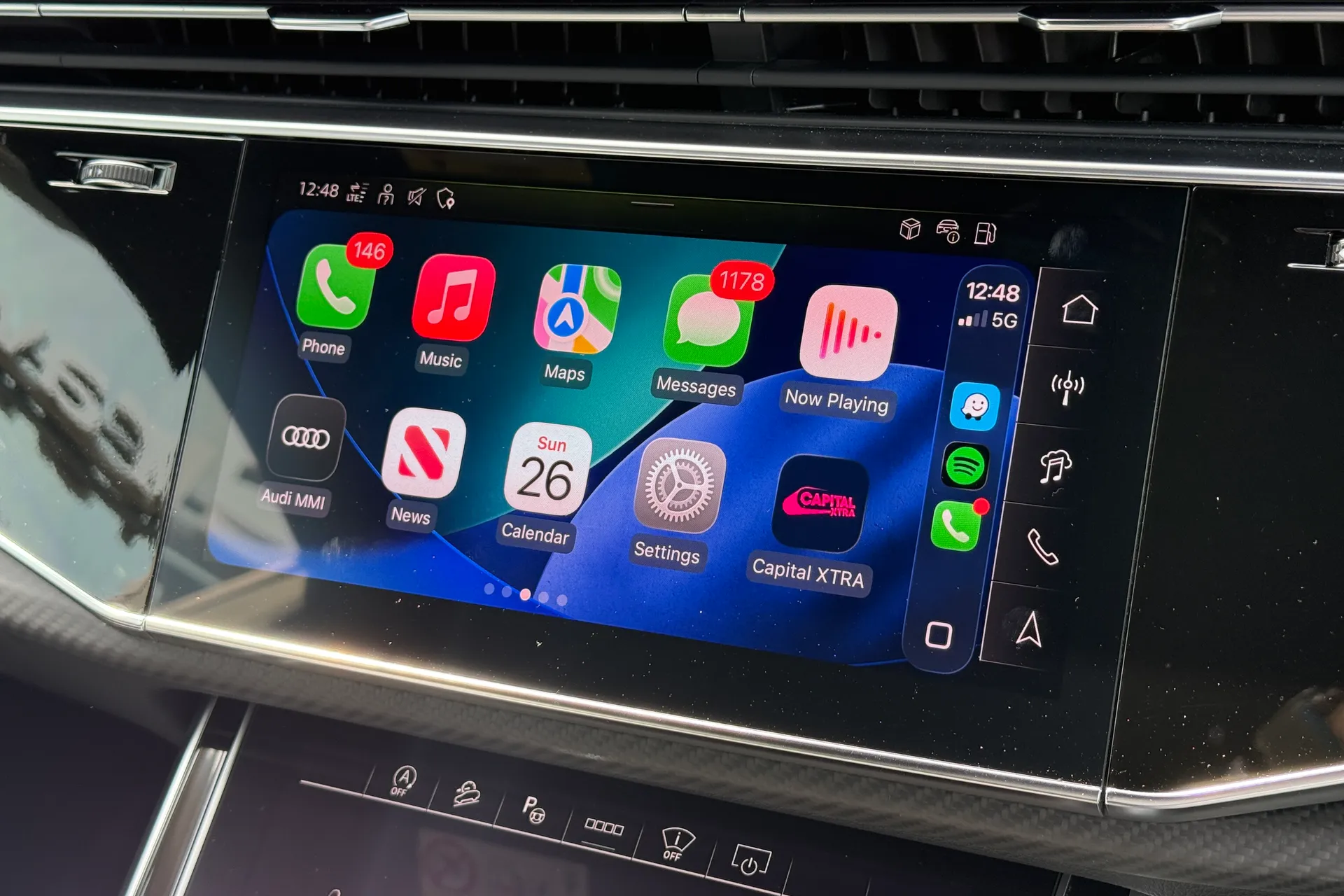 Audi Q8 thumbnail image number 8