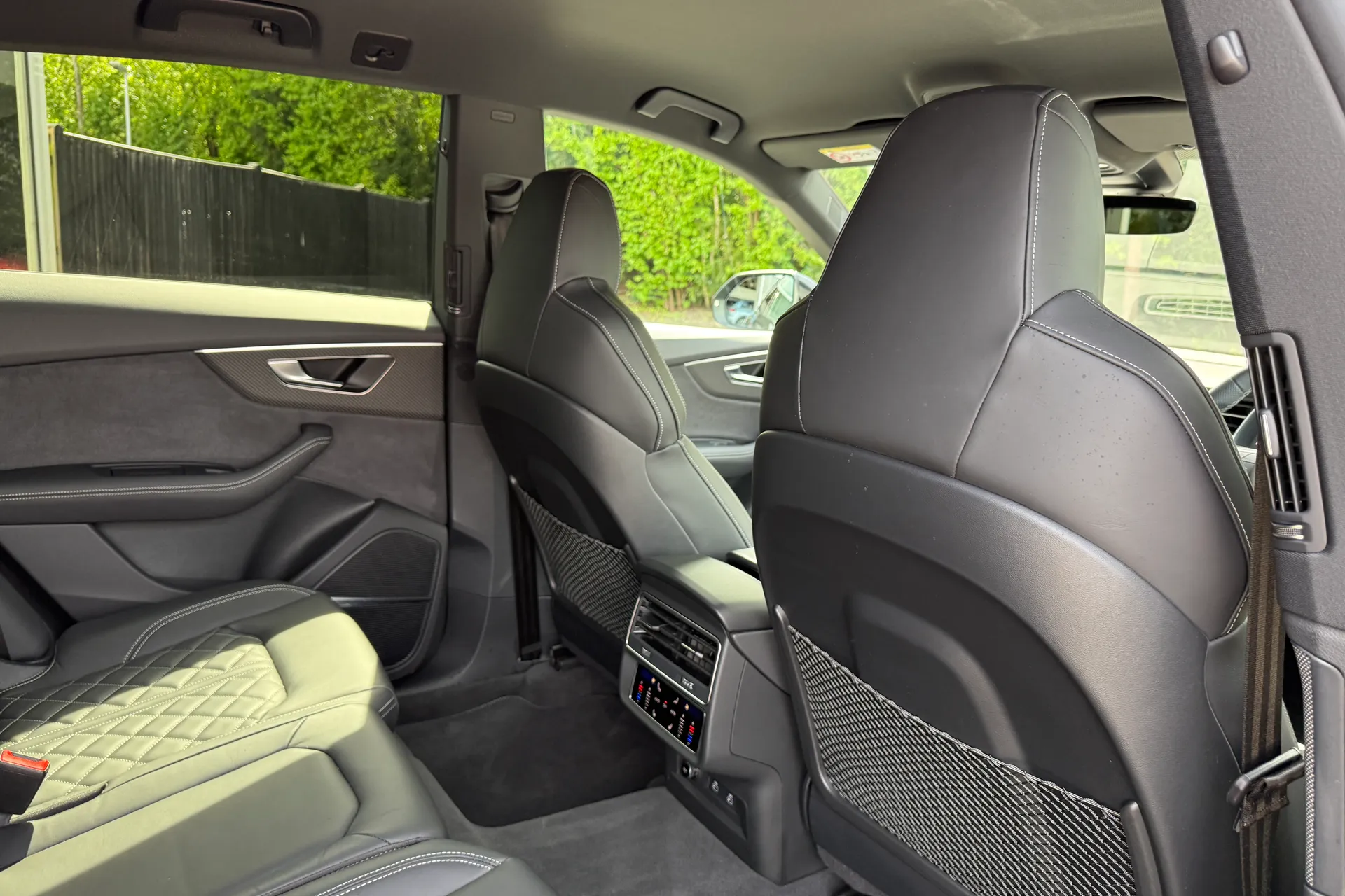 Audi Q8 thumbnail image number 36