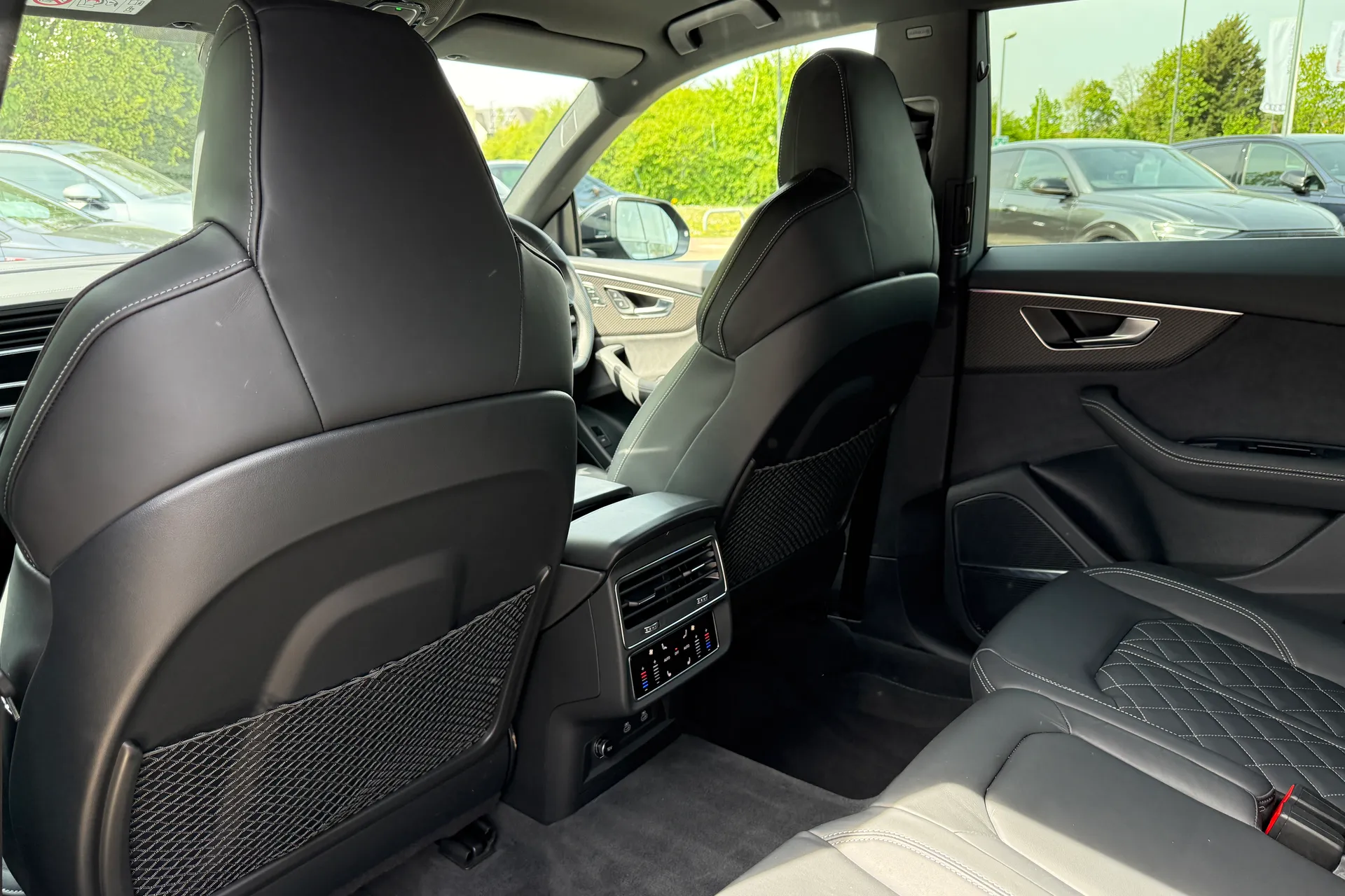 Audi Q8 thumbnail image number 52