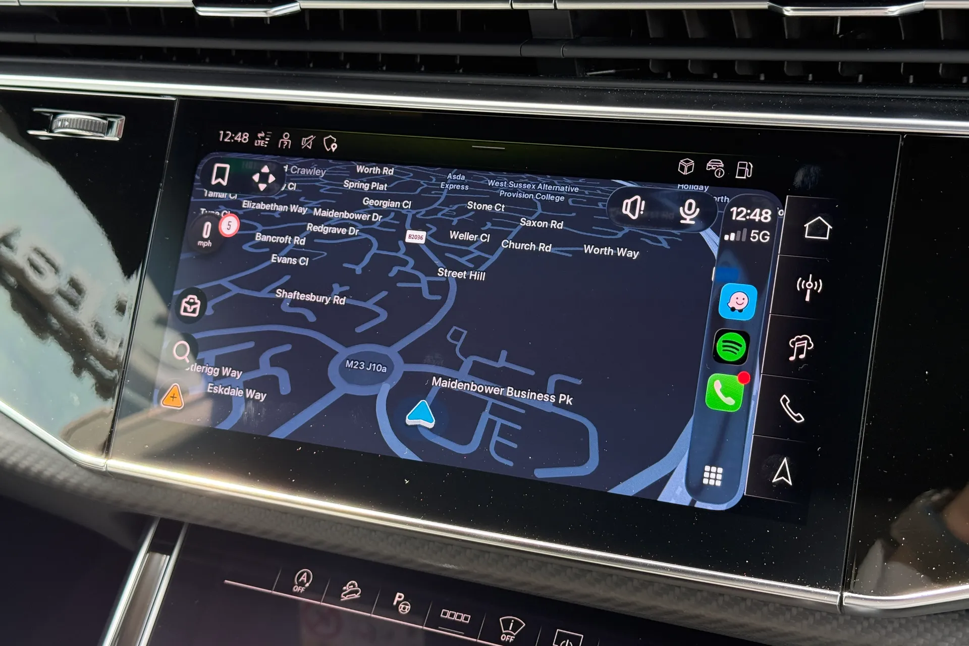 Audi Q8 thumbnail image number 9
