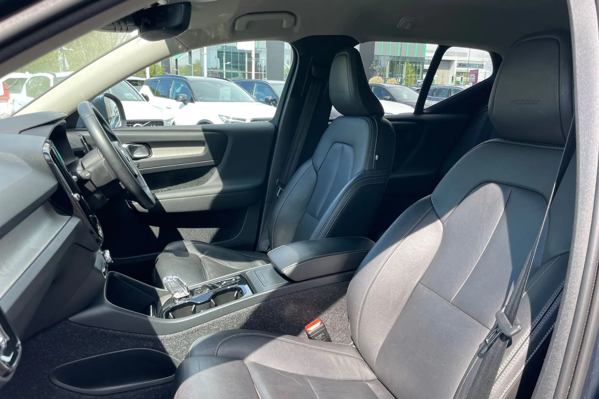 Volvo XC40 thumbnail image number 27
