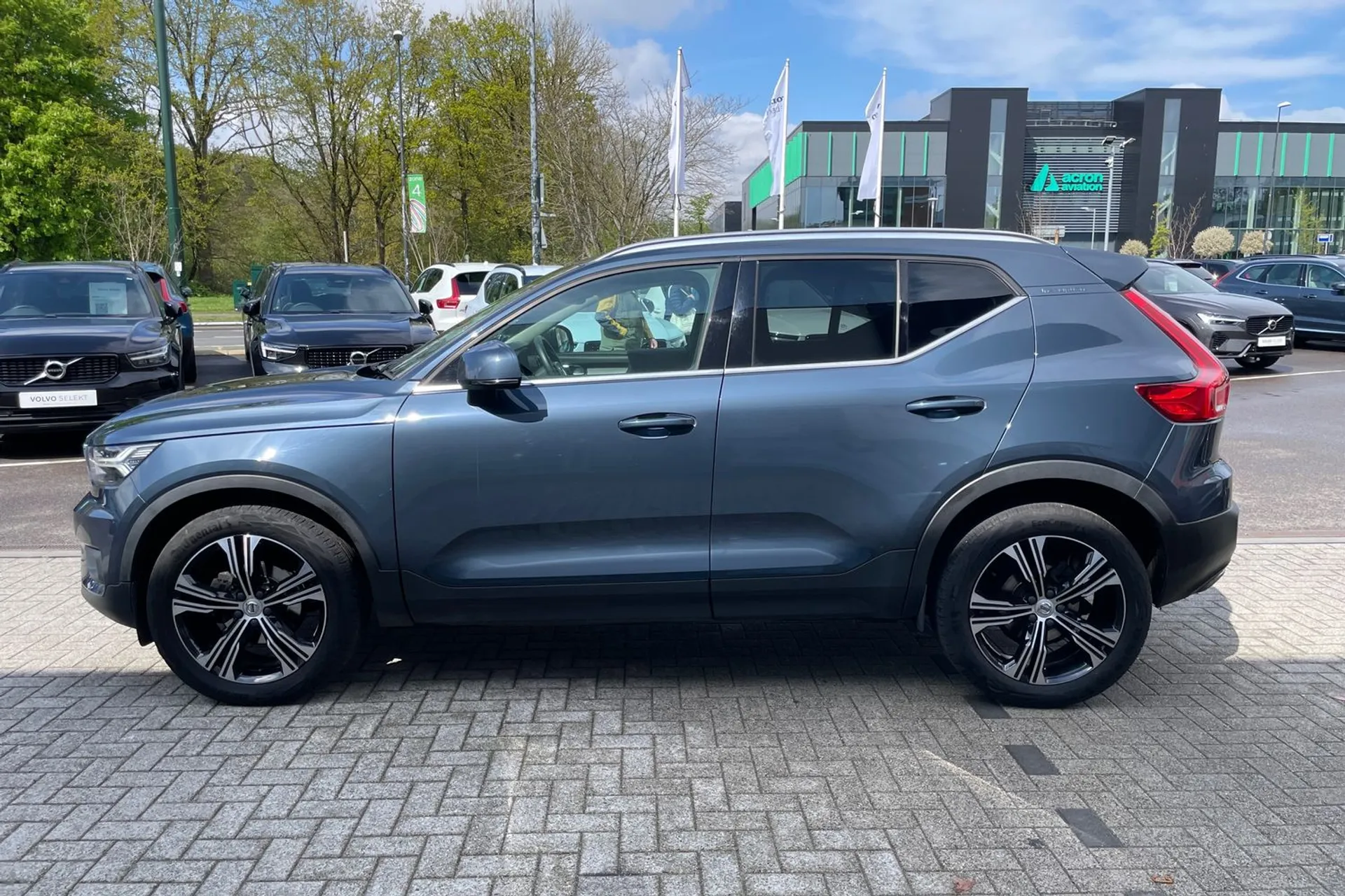 Volvo XC40 thumbnail image number 10