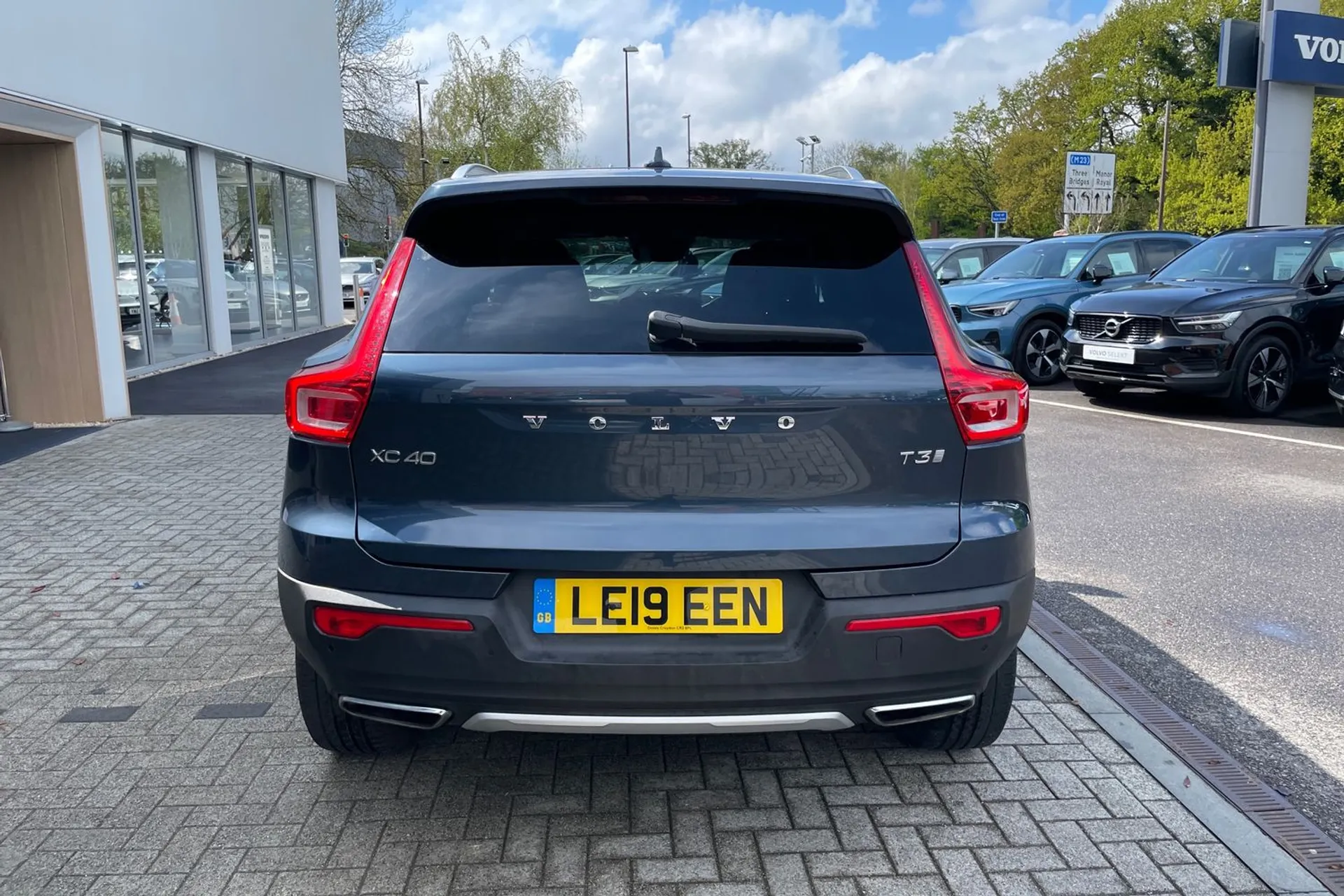 Volvo XC40 thumbnail image number 8