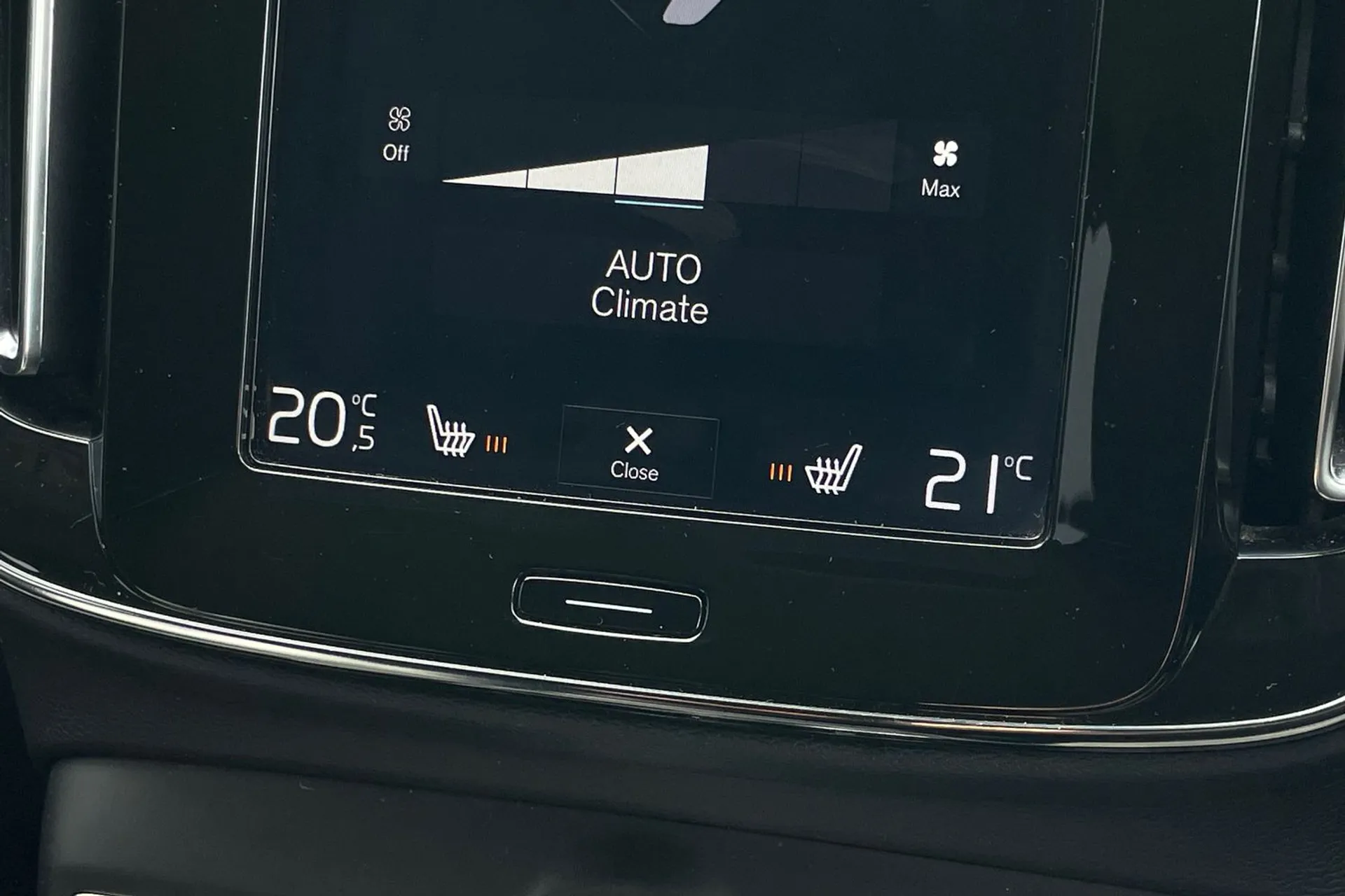 Volvo XC40 thumbnail image number 39