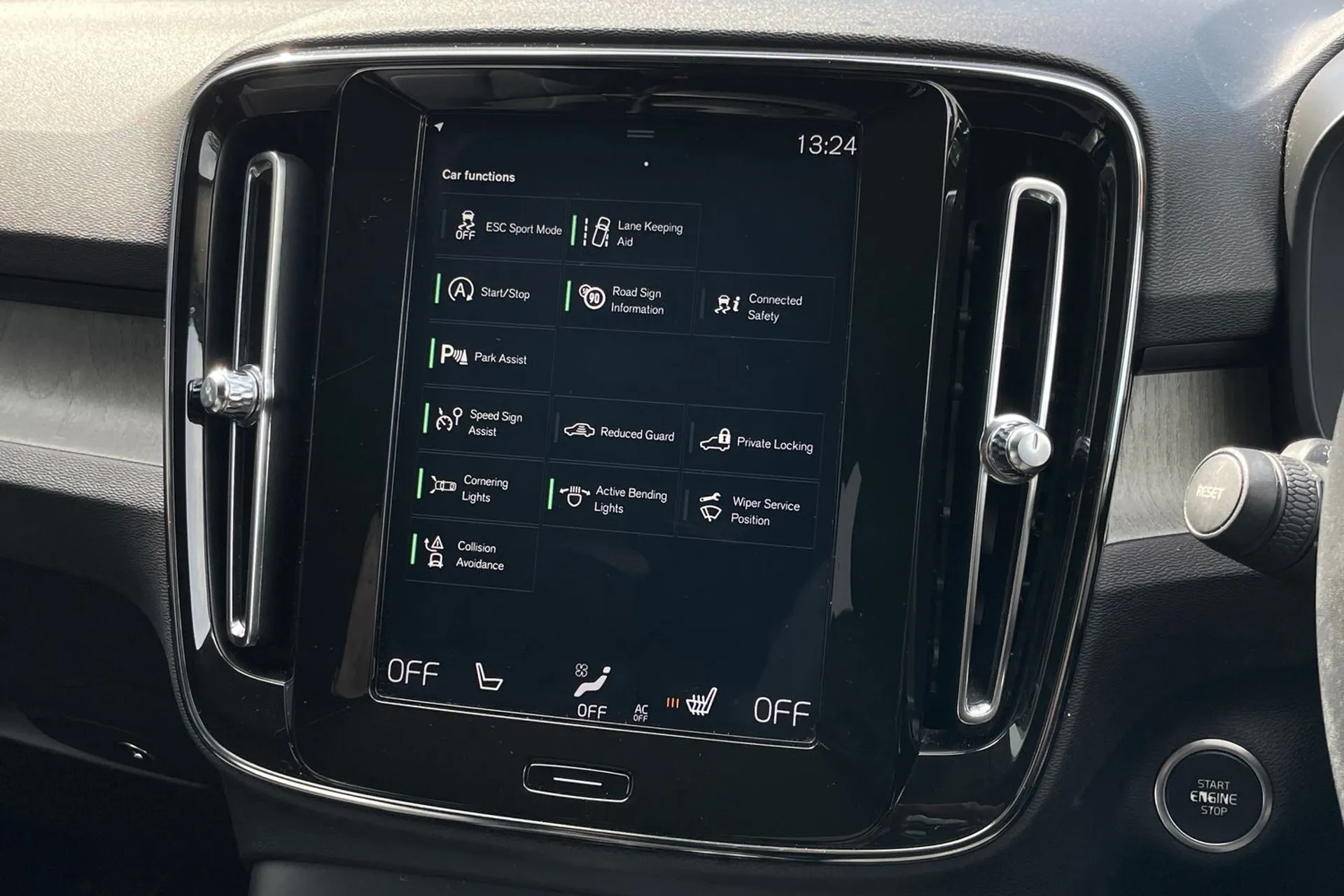 Volvo XC40 thumbnail image number 37
