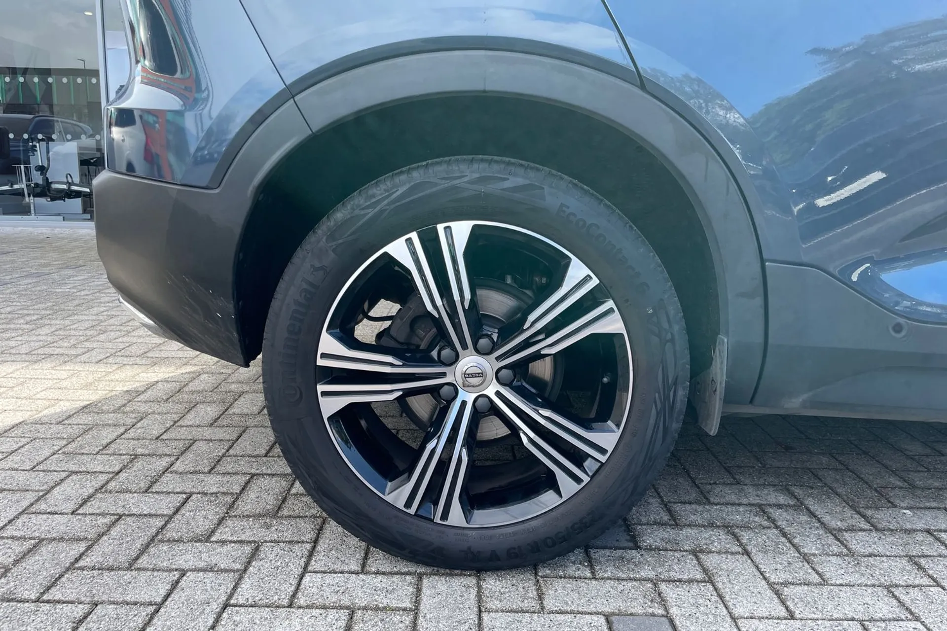 Volvo XC40 thumbnail image number 13