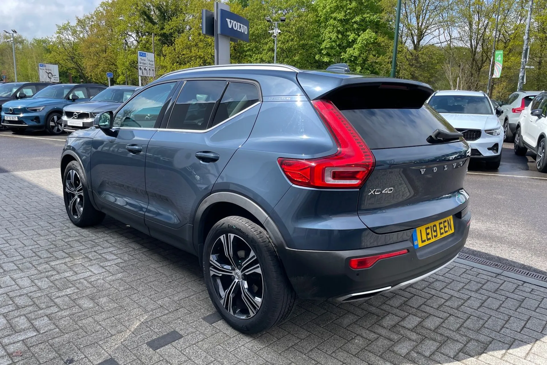 Volvo XC40 thumbnail image number 9