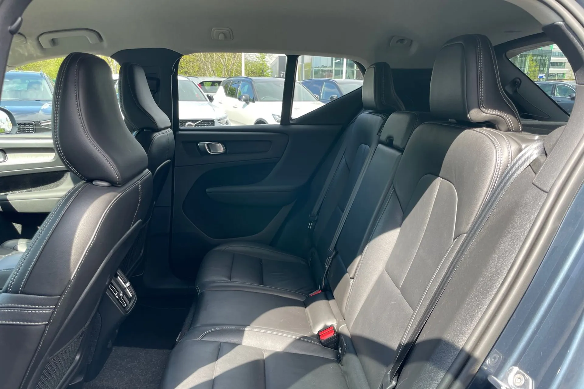 Volvo XC40 thumbnail image number 29