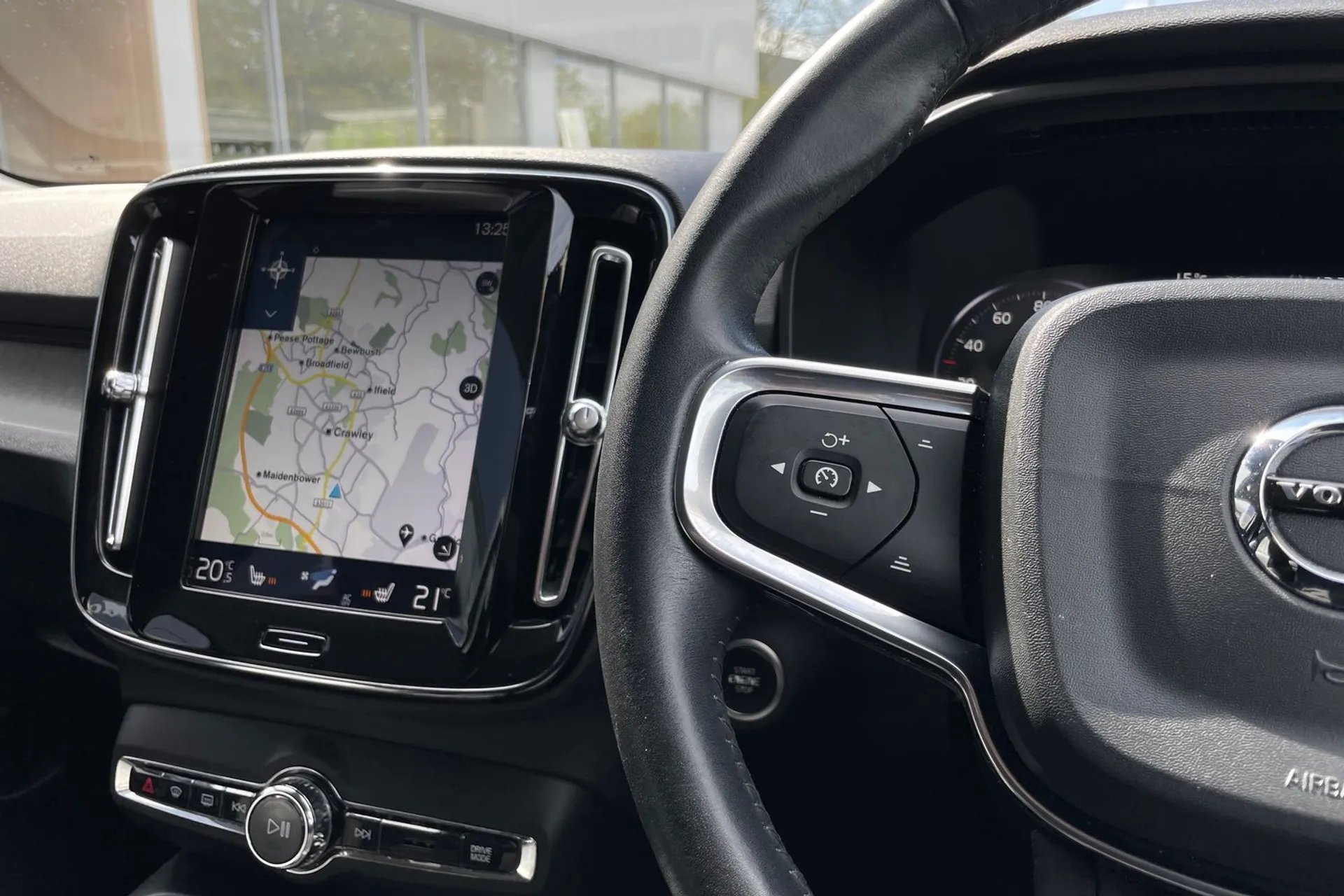 Volvo XC40 thumbnail image number 35