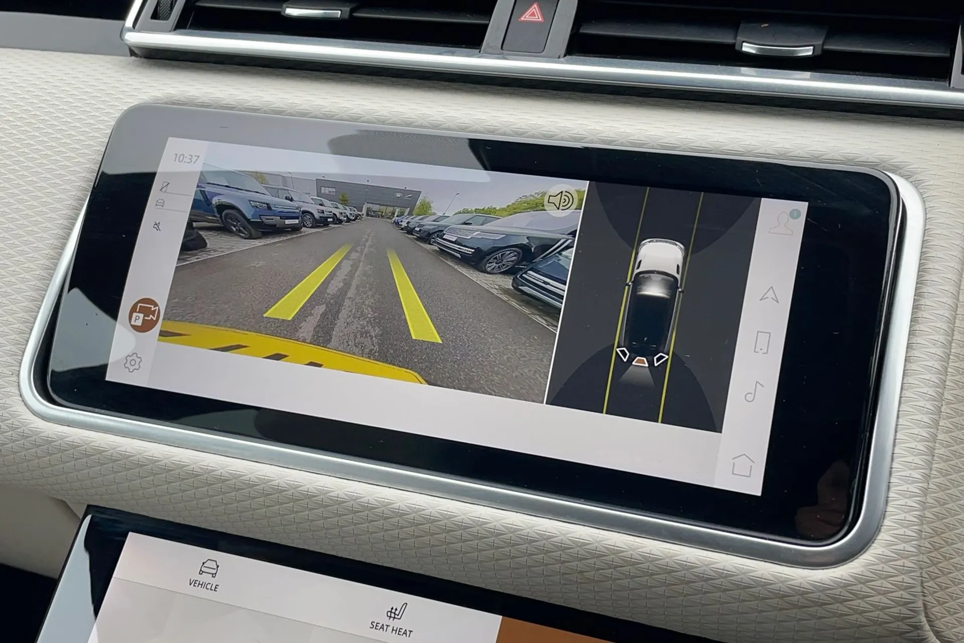 LAND ROVER RANGE ROVER VELAR thumbnail image number 7