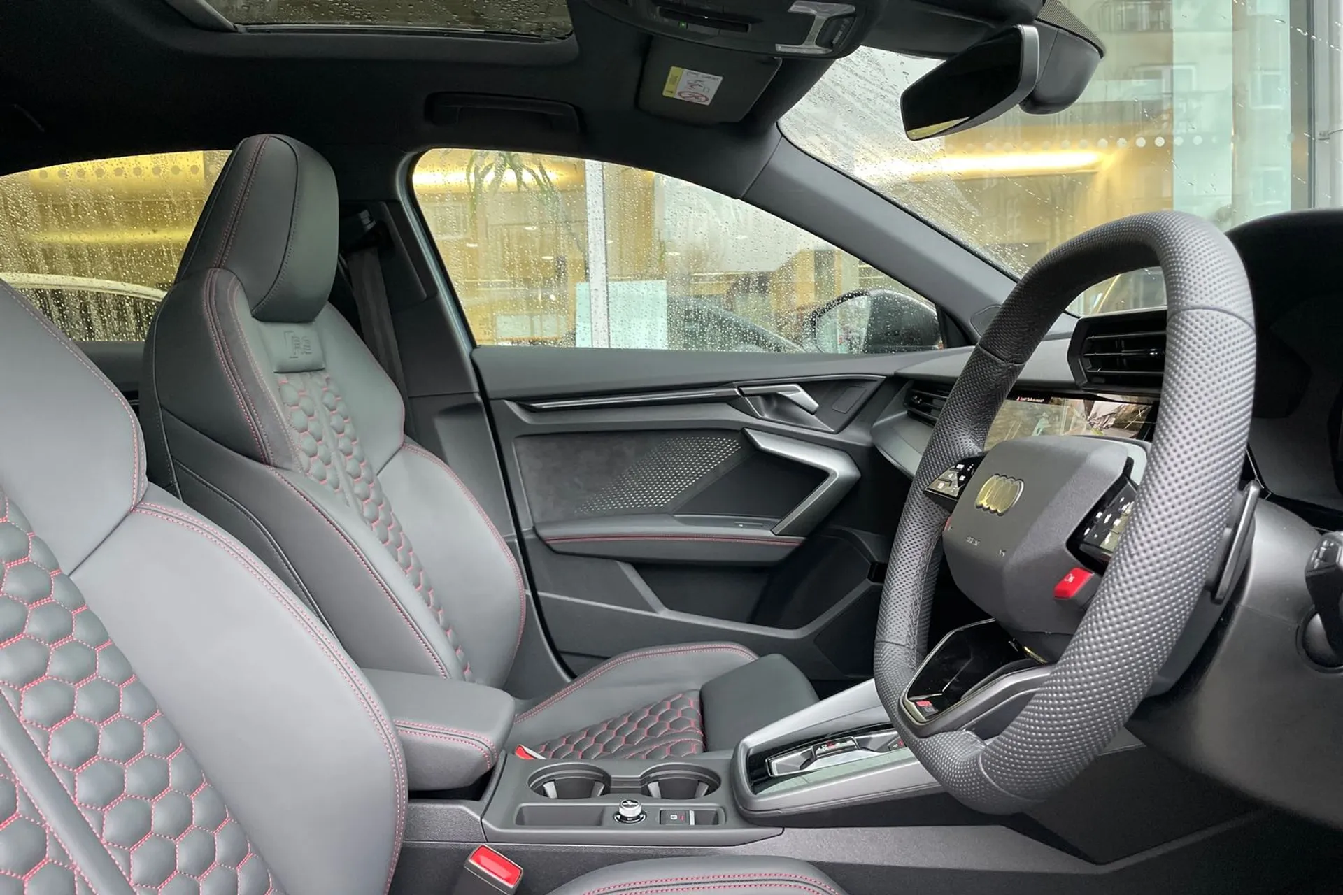 Audi RS3 thumbnail image number 24