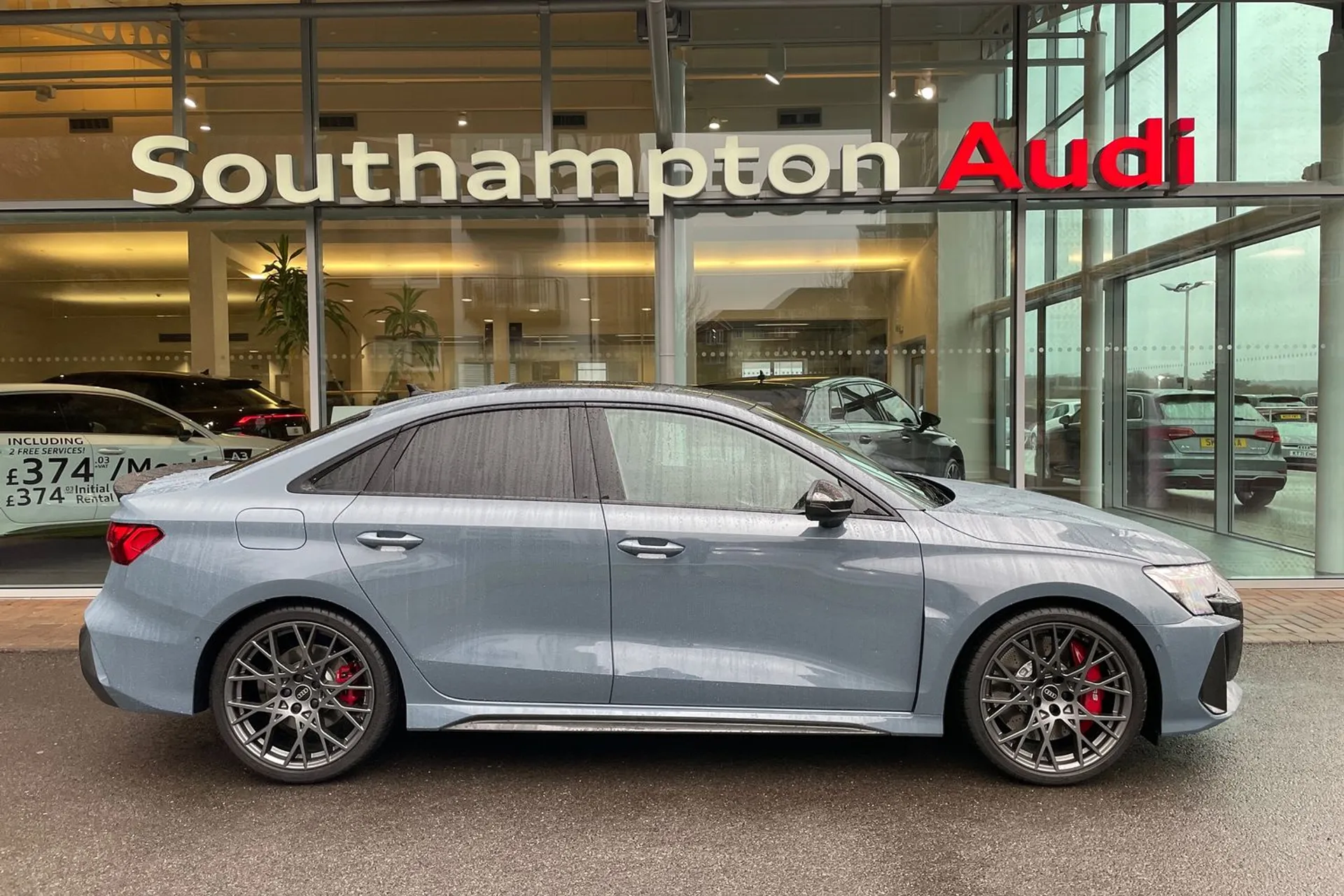 Audi RS3 thumbnail image number 2